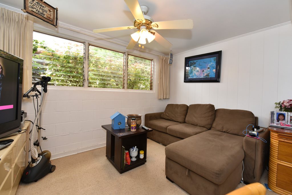 Honokowai Palms condo # C-1, Lahaina, Hawaii - photo 6 of 12