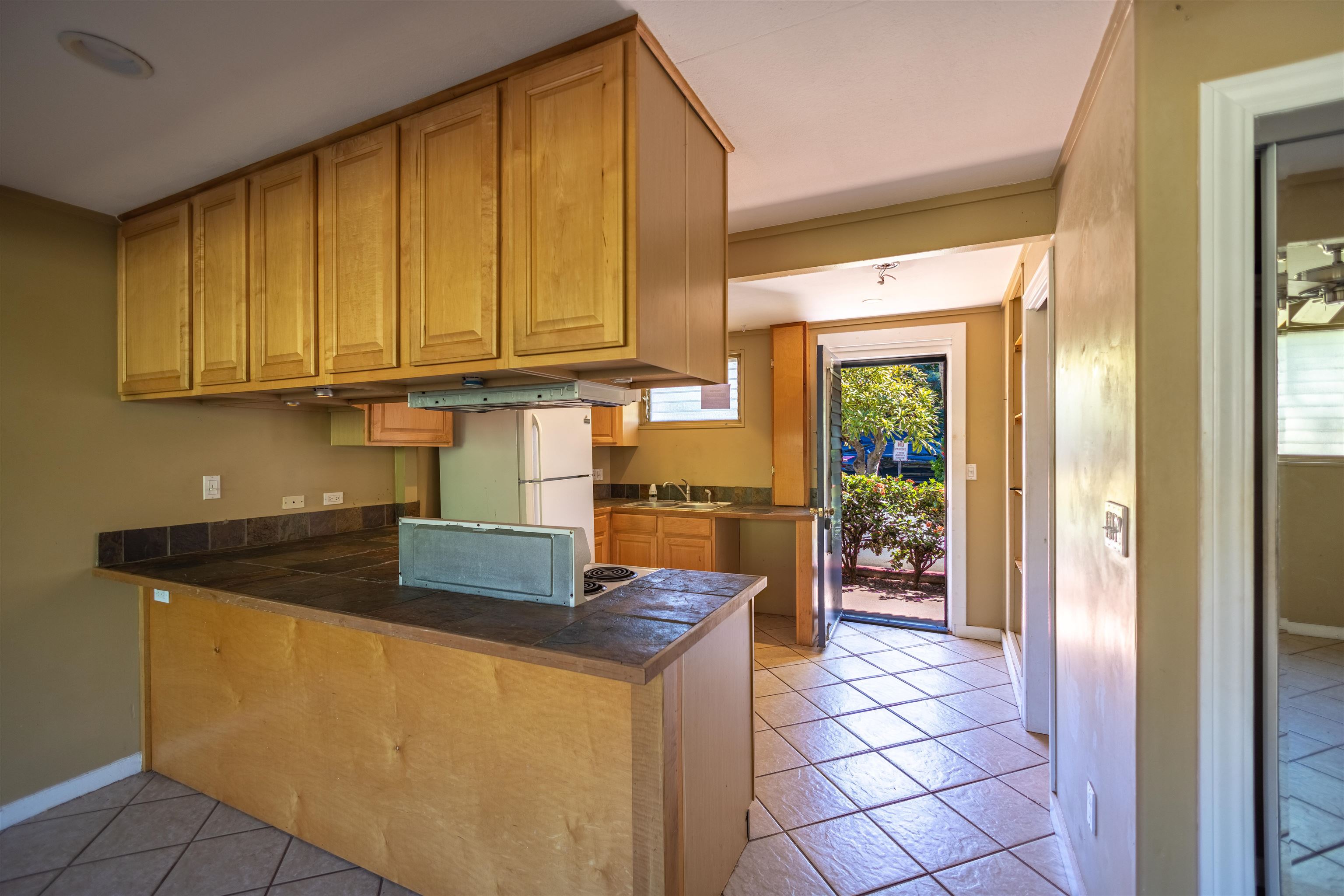 Honokowai Palms condo # C5, Lahaina, Hawaii - photo 13 of 30