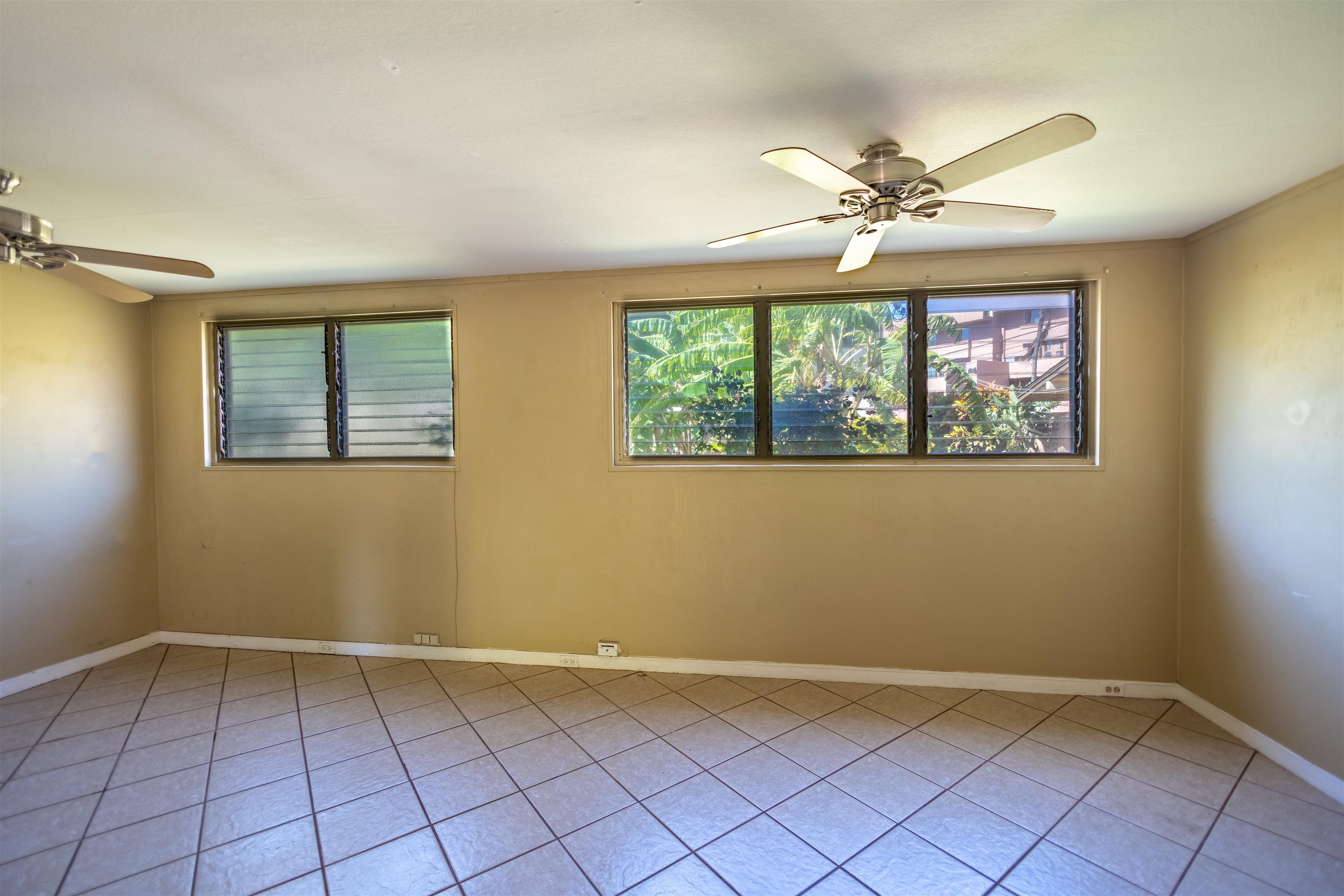 Honokowai Palms condo # C5, Lahaina, Hawaii - photo 15 of 30