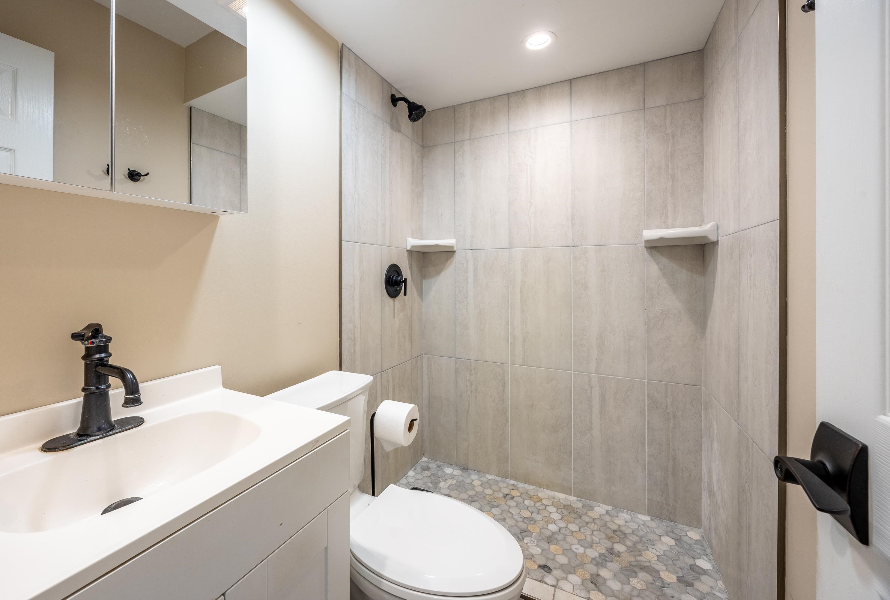 West Maui Trades condo # A301, Lahaina, Hawaii - photo 16 of 27