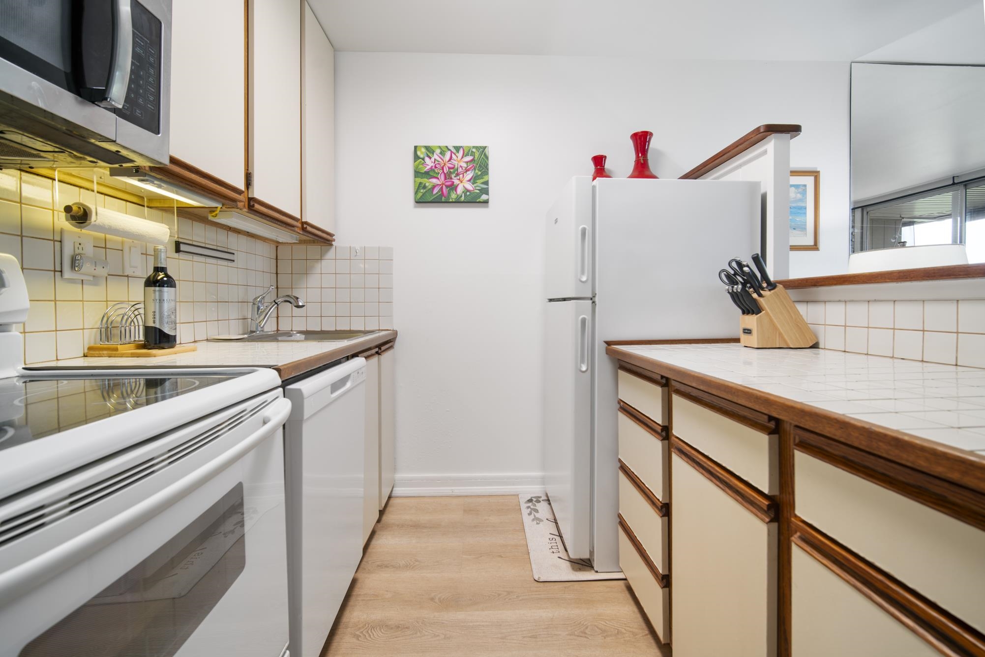 Hale Kai I condo # 110, Lahaina, Hawaii - photo 16 of 42