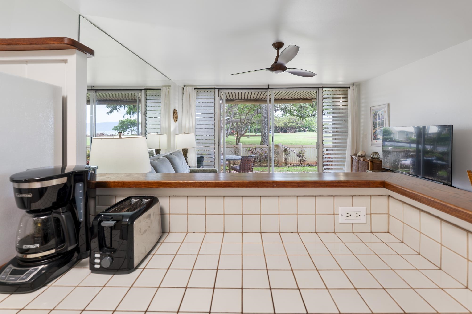 Hale Kai I condo # 110, Lahaina, Hawaii - photo 21 of 46