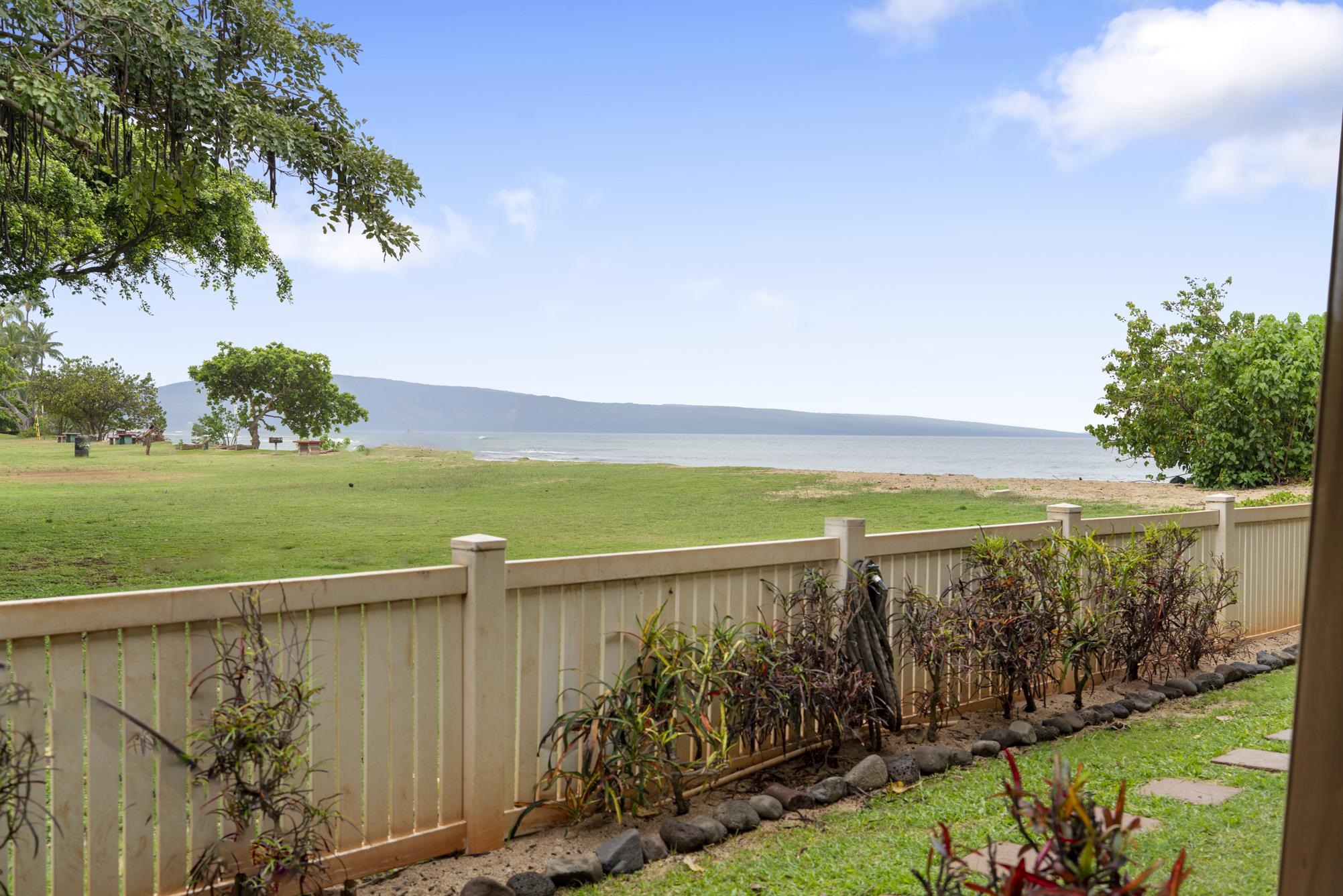 Hale Kai I condo # 110, Lahaina, Hawaii - photo 27 of 46
