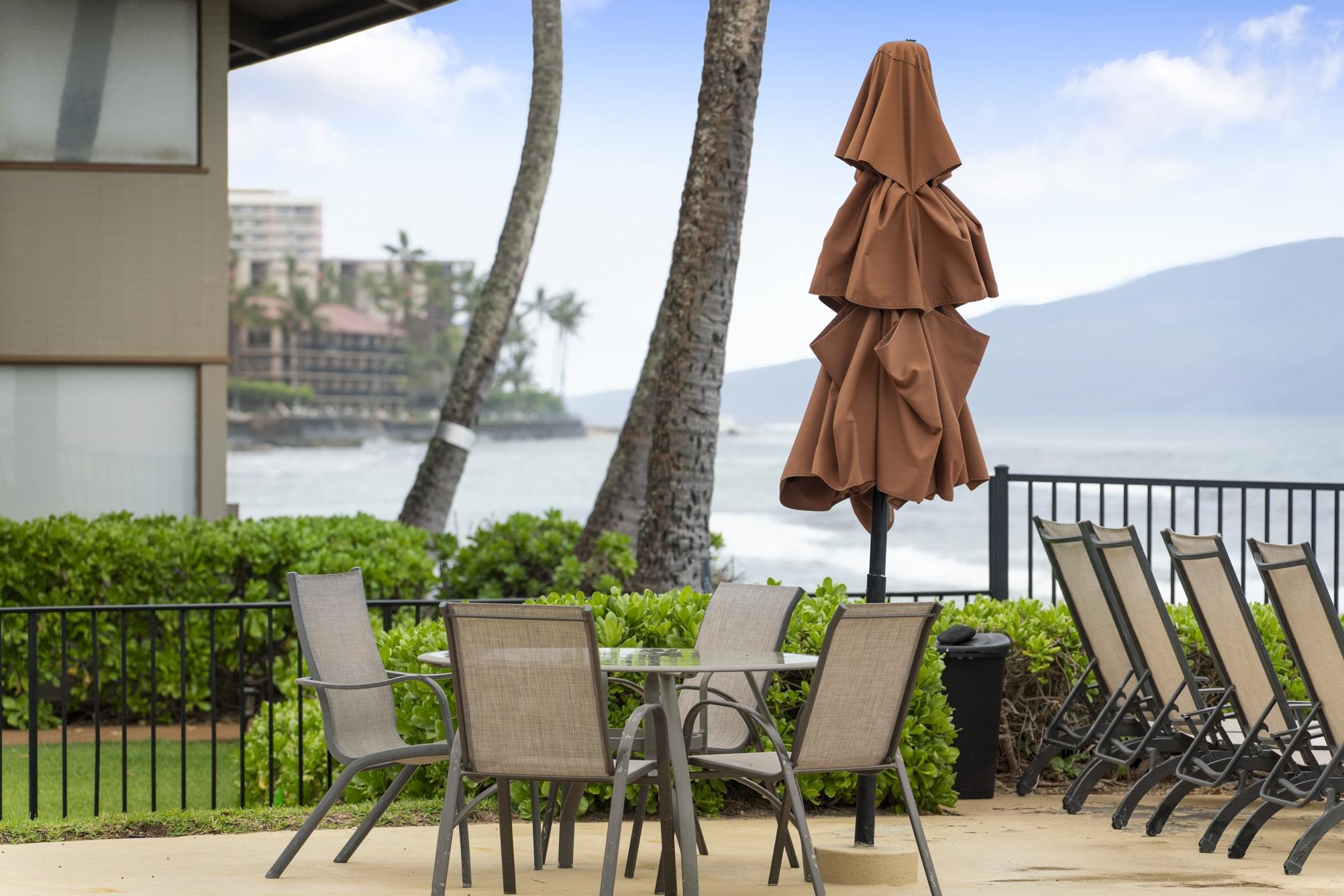 Hale Kai I condo # 110, Lahaina, Hawaii - photo 39 of 46