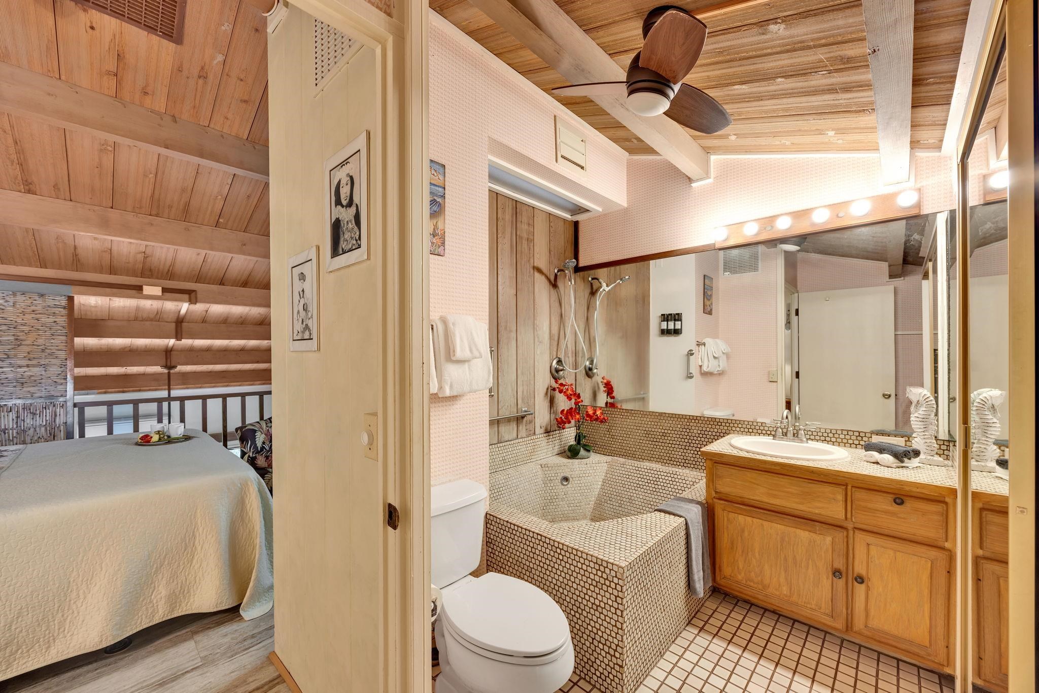 Hale Kai I condo # 211, Lahaina, Hawaii - photo 25 of 47