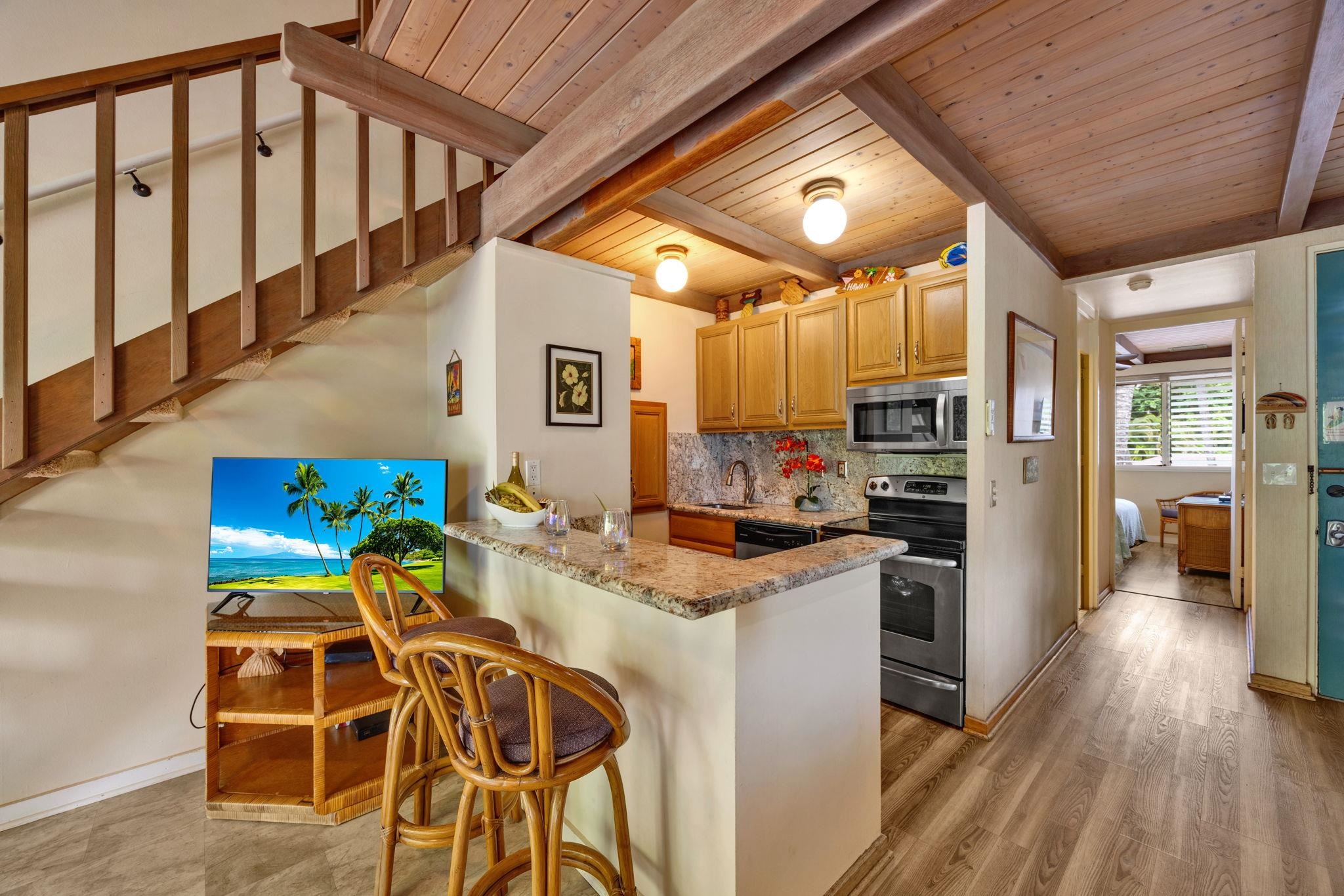 Hale Kai I condo # 211, Lahaina, Hawaii - photo 38 of 47