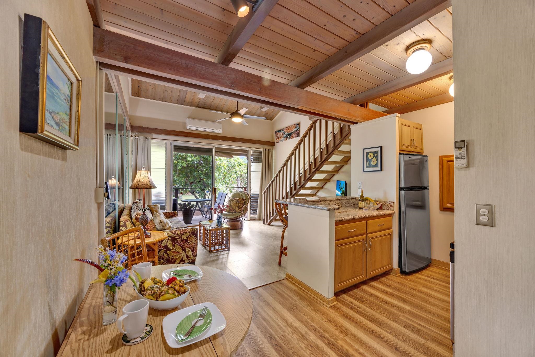 Hale Kai I condo # 211, Lahaina, Hawaii - photo 5 of 47