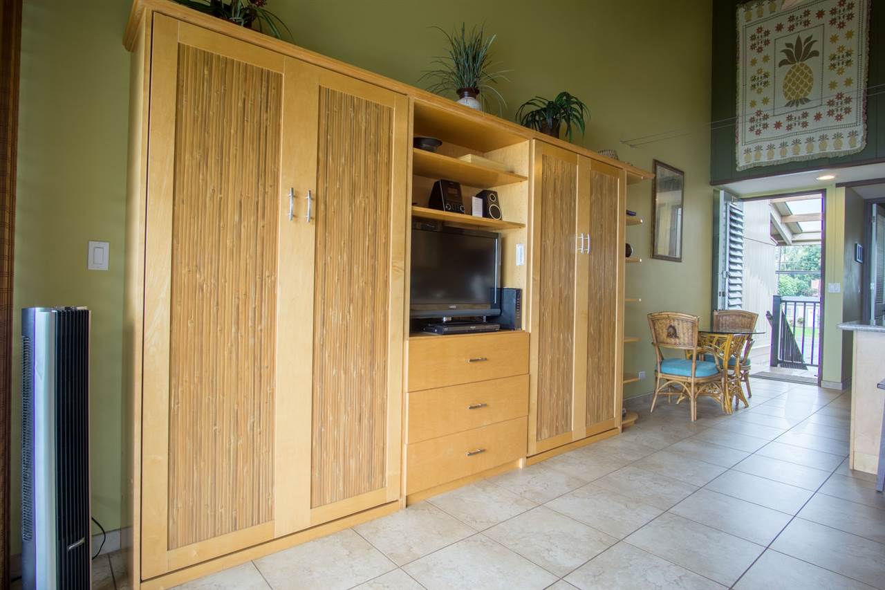 Hale Kai I condo # 213, Lahaina, Hawaii - photo 11 of 29