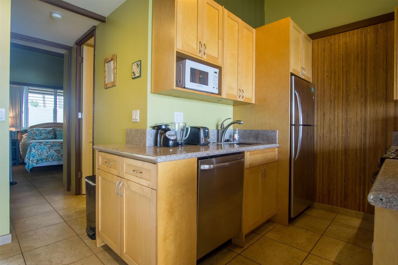 Hale Kai I condo # 213, Lahaina, Hawaii - photo 14 of 29
