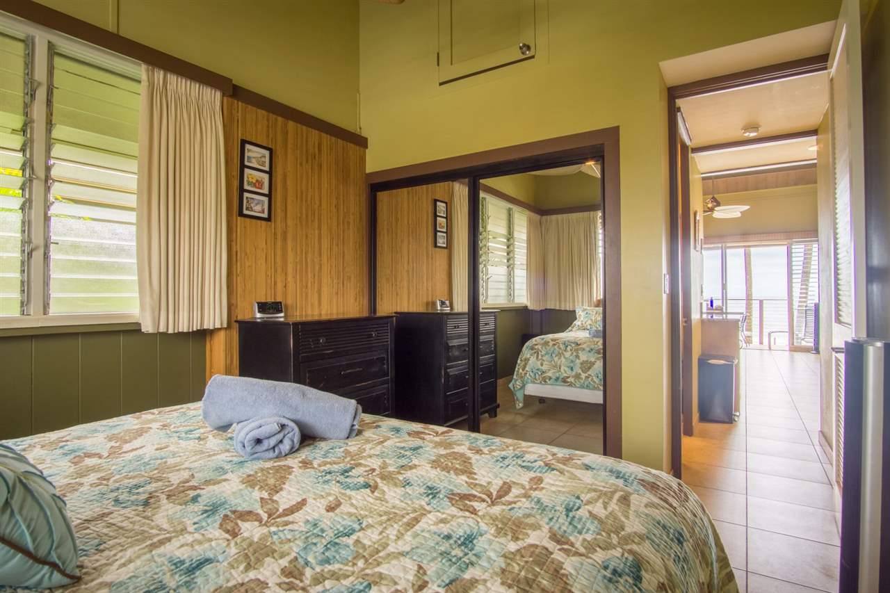 Hale Kai I condo # 213, Lahaina, Hawaii - photo 19 of 29