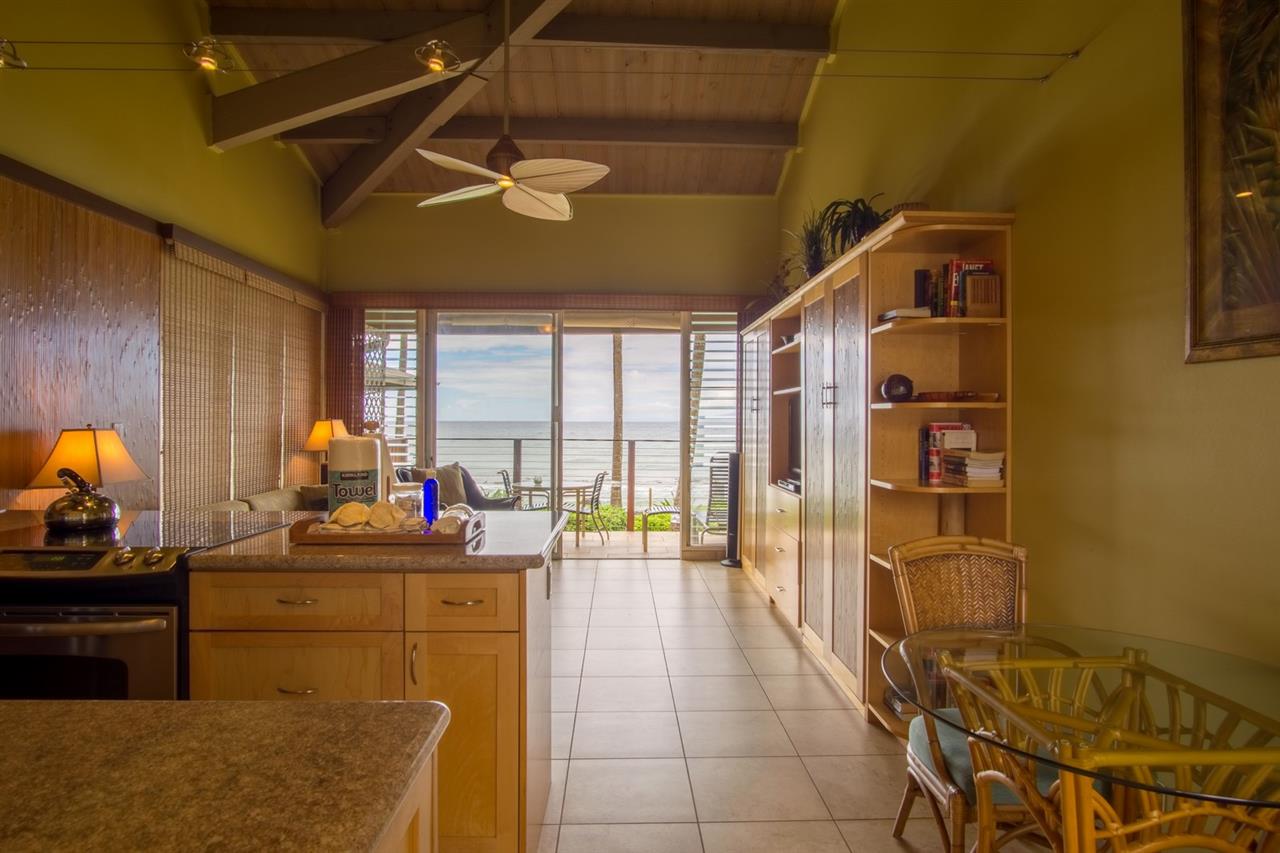 Hale Kai I condo # 213, Lahaina, Hawaii - photo 20 of 29