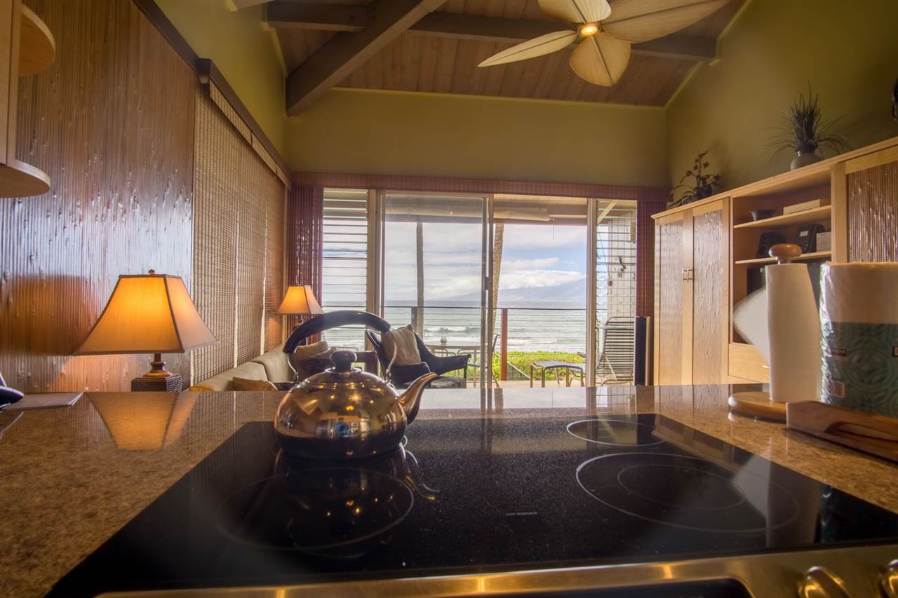 Hale Kai I condo # 213, Lahaina, Hawaii - photo 21 of 29