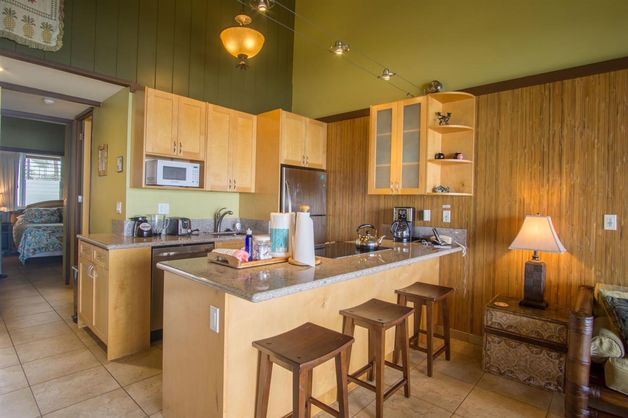 Hale Kai I condo # 213, Lahaina, Hawaii - photo 9 of 29