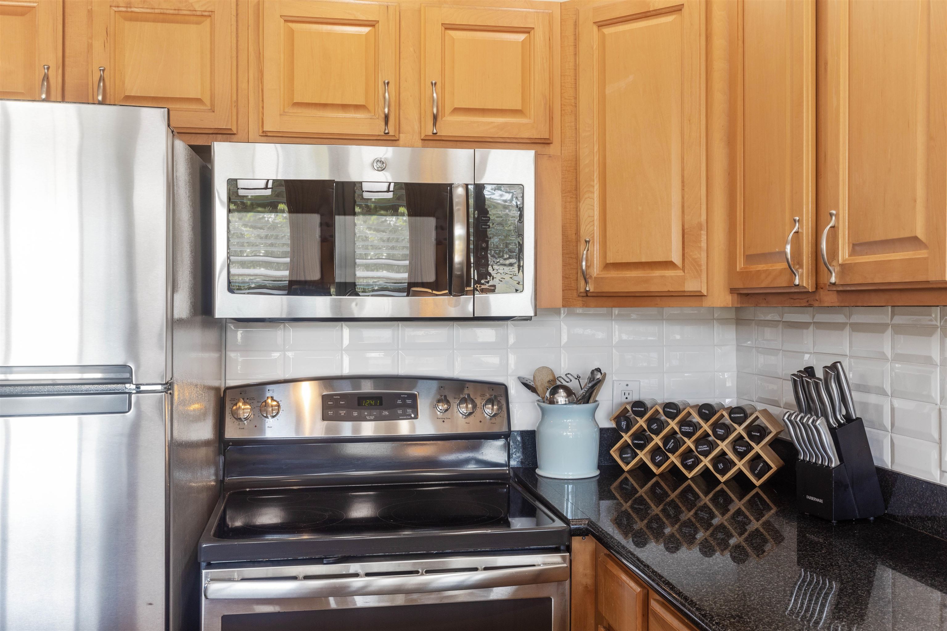 Hale Kai I condo # 208, Lahaina, Hawaii - photo 7 of 49