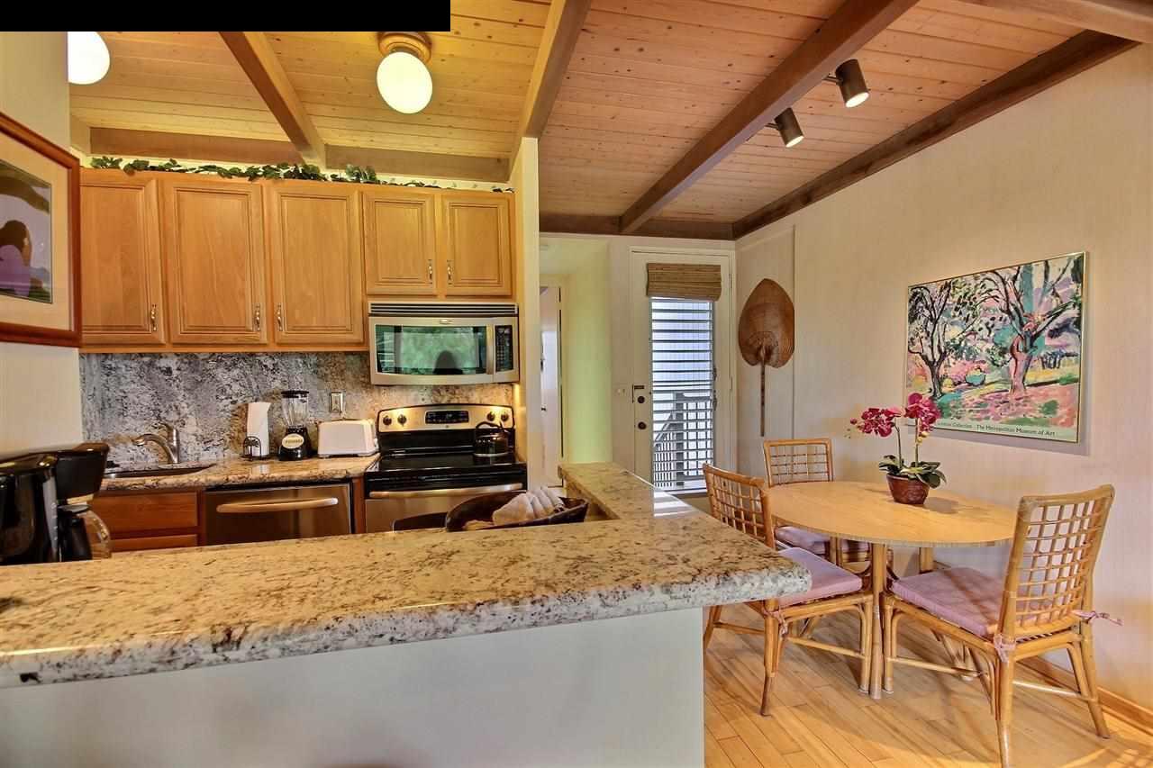 Hale Kai I condo # 211, Lahaina, Hawaii - photo 6 of 30