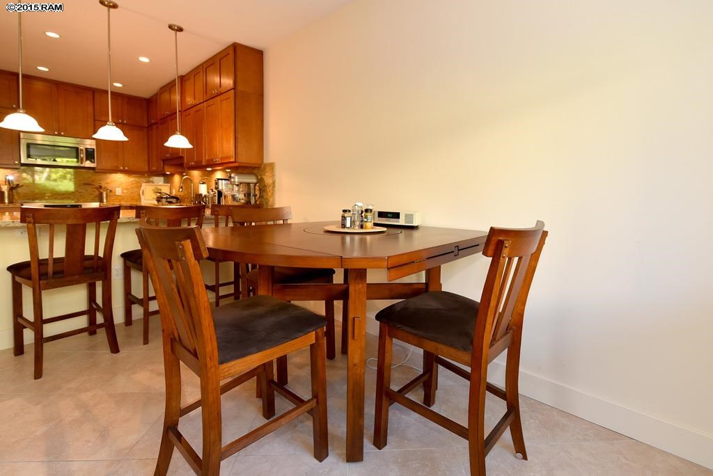 Napili Villas condo # 5, Lahaina, Hawaii - photo 16 of 30