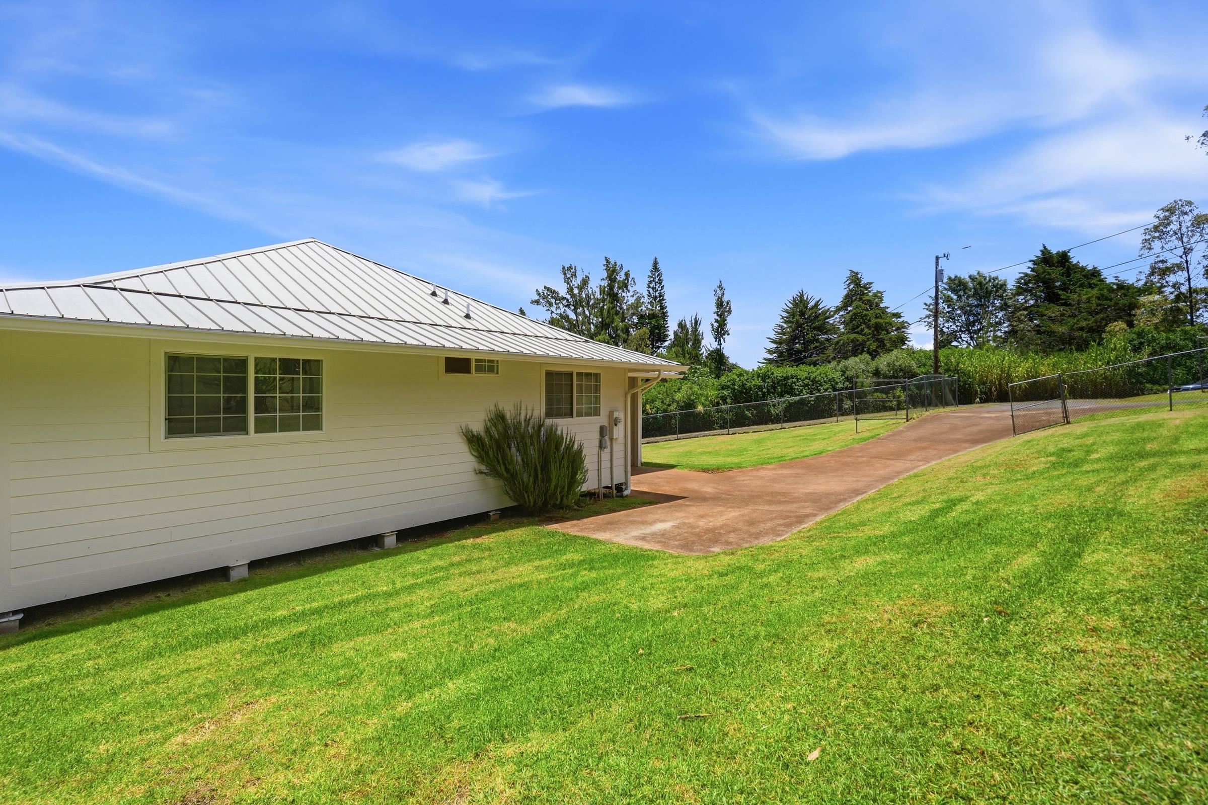 37  Pukiki Pl , Makawao/Olinda/Haliimaile home - photo 26 of 28