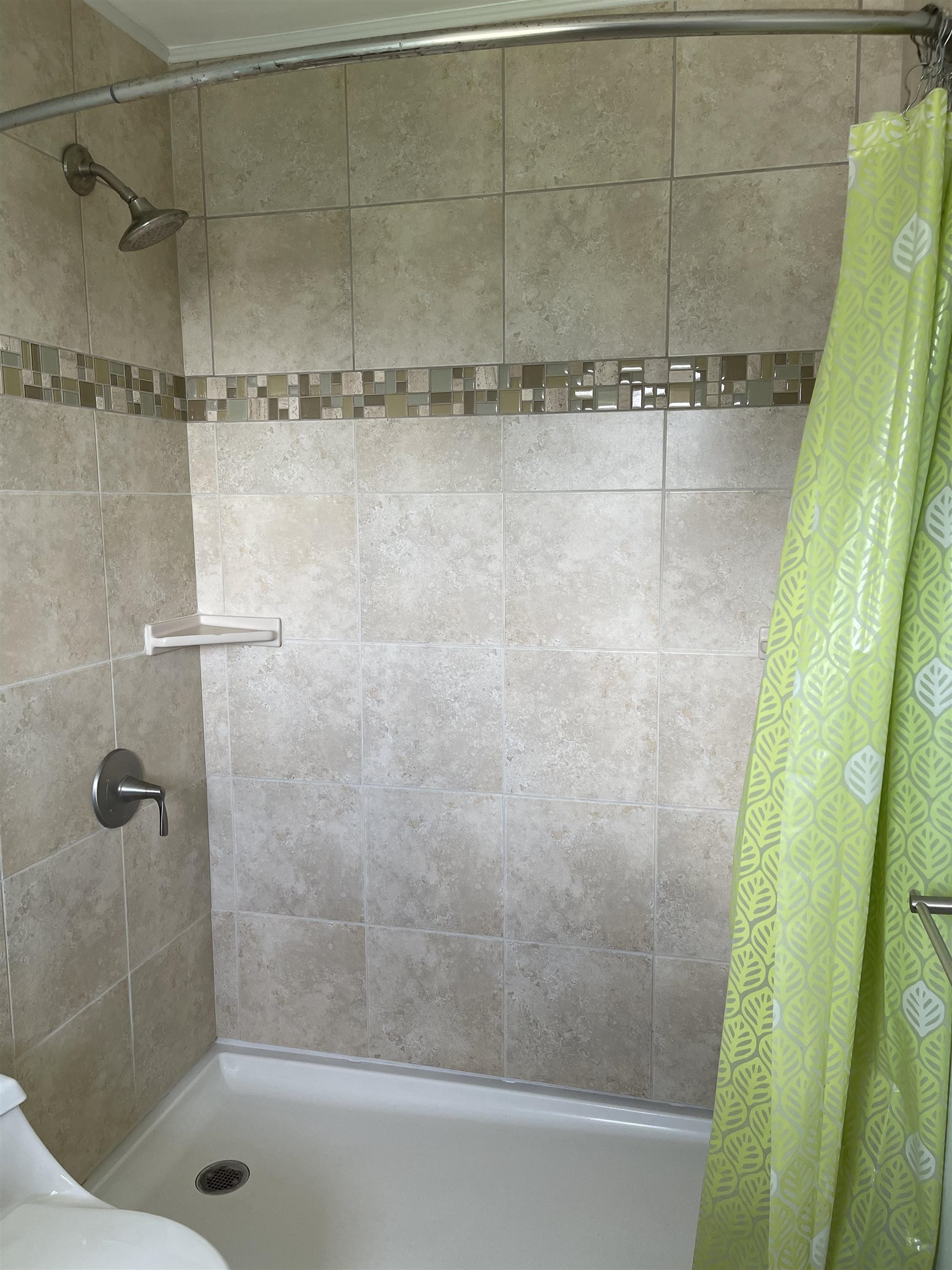 370  Liholiho St , Wailuku home - photo 17 of 26