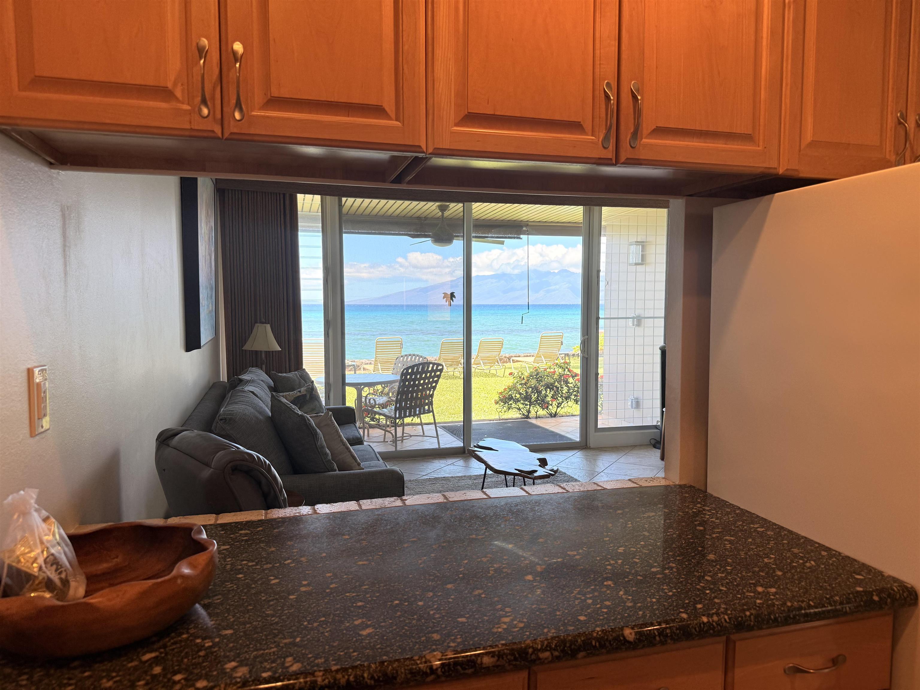 Pikake condo # 105, Lahaina, Hawaii - photo 9 of 36