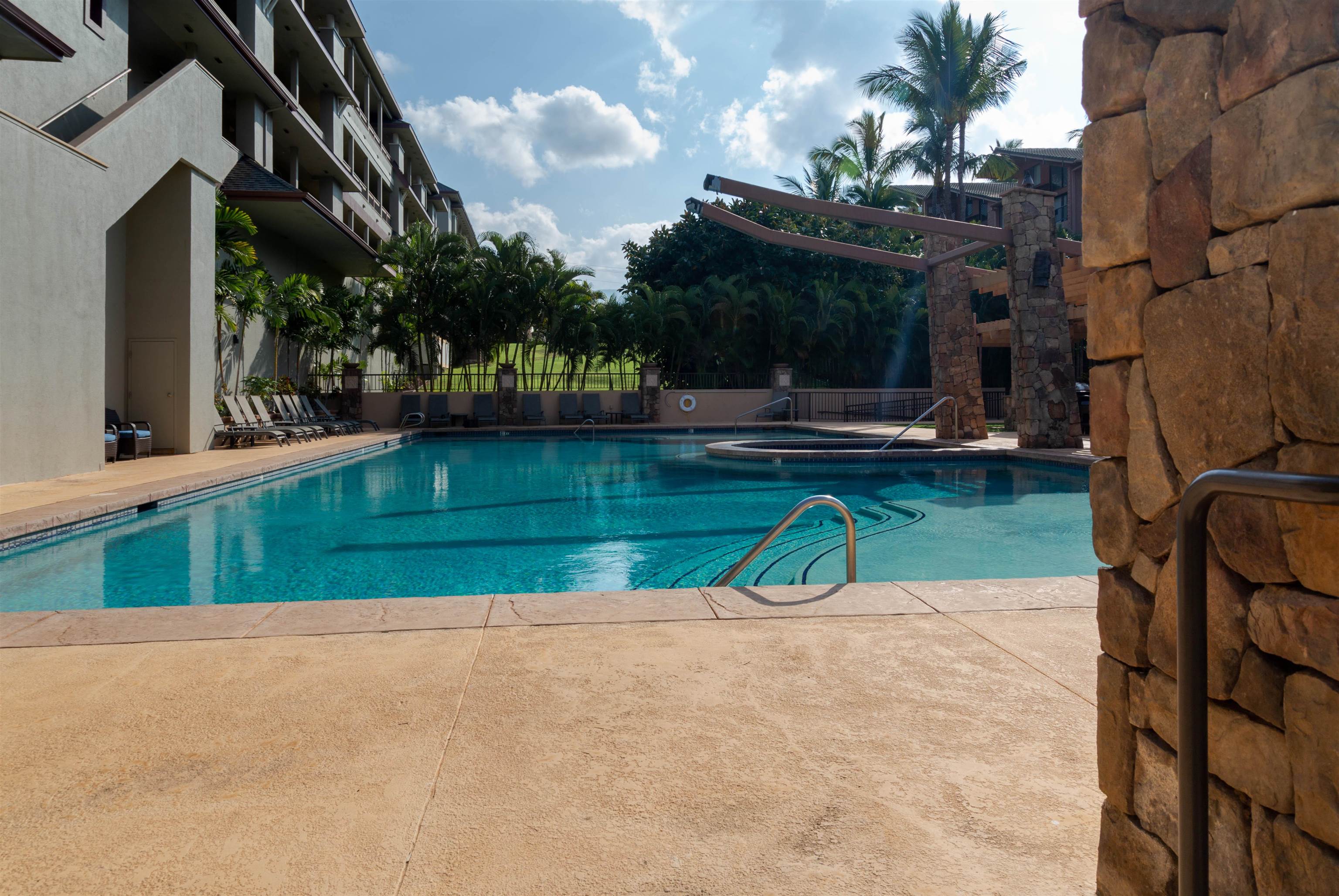 The Breakers condo # D34, Lahaina, Hawaii - photo 25 of 27