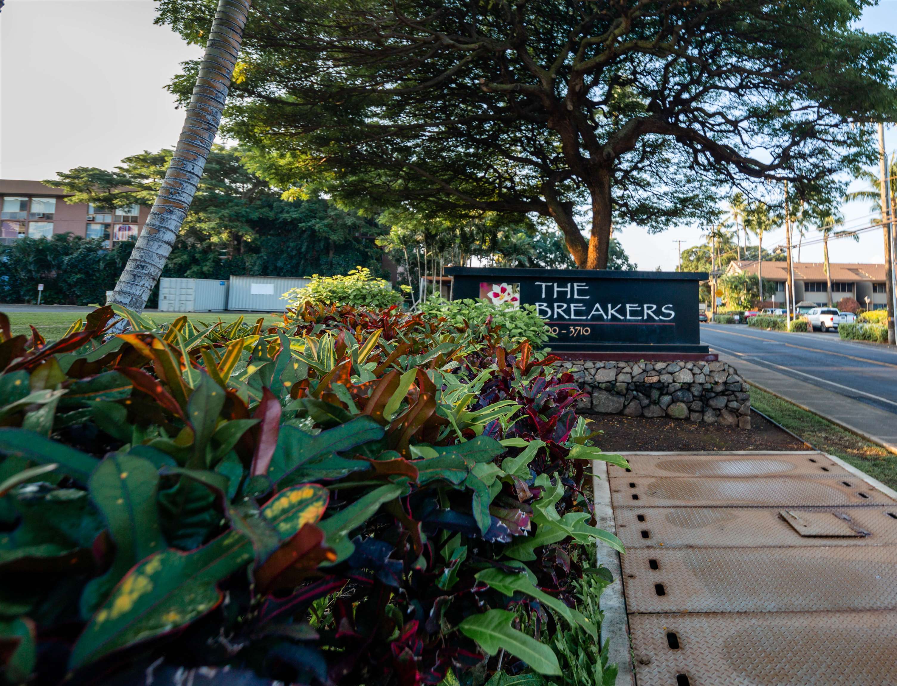 The Breakers condo # D34, Lahaina, Hawaii - photo 26 of 27