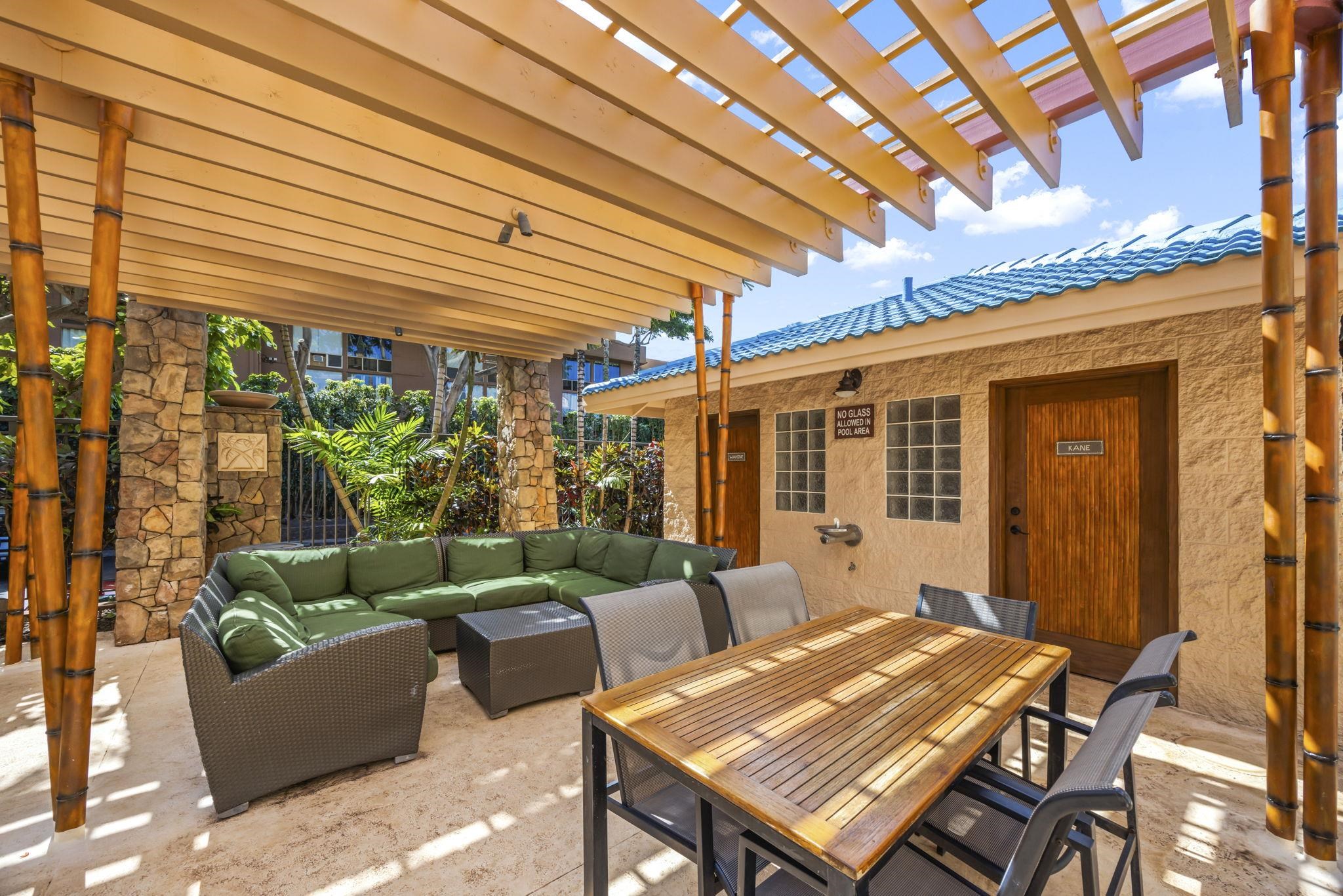 The Breakers condo # D-33, Lahaina, Hawaii - photo 34 of 38