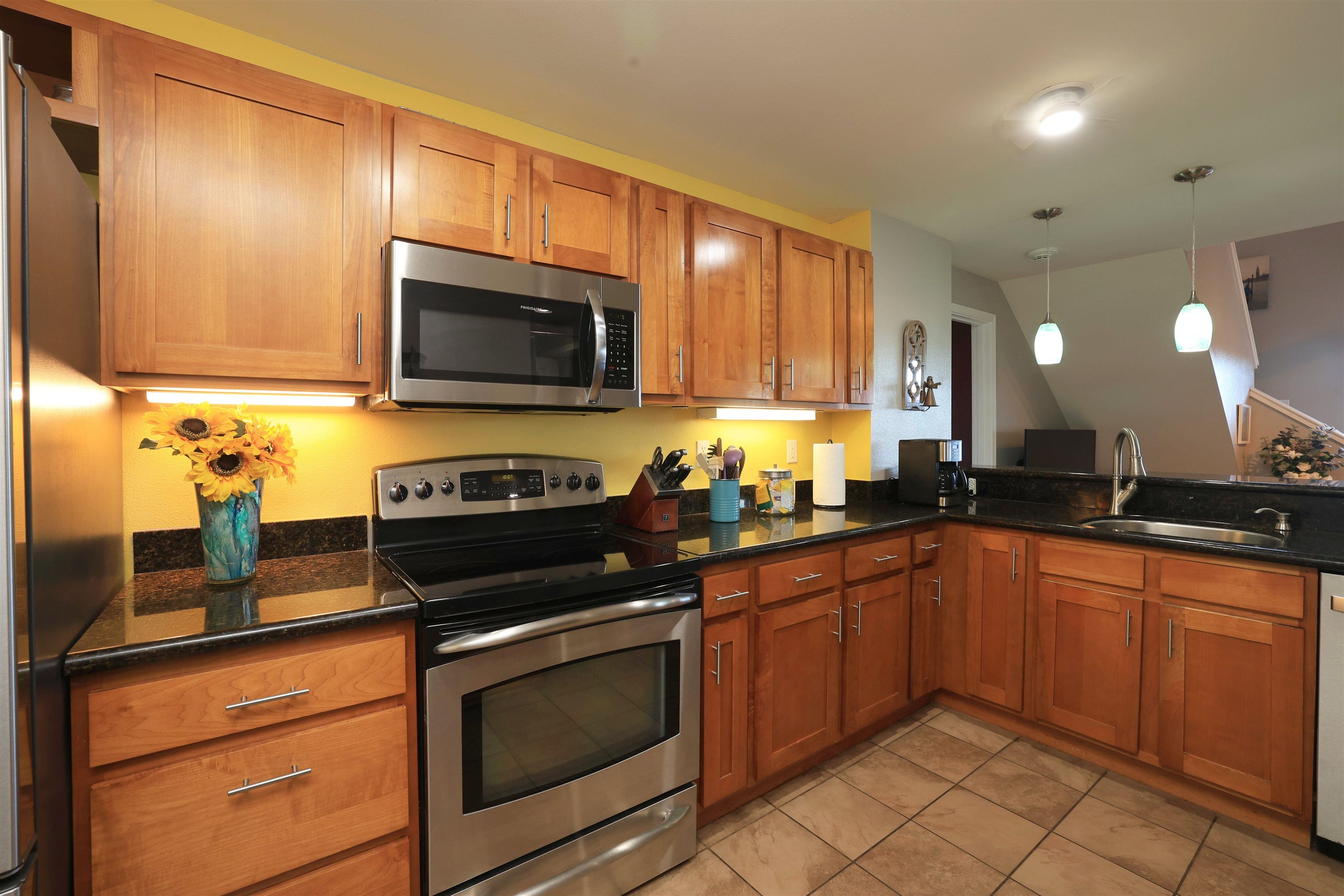 The Breakers condo # D43, Lahaina, Hawaii - photo 13 of 31