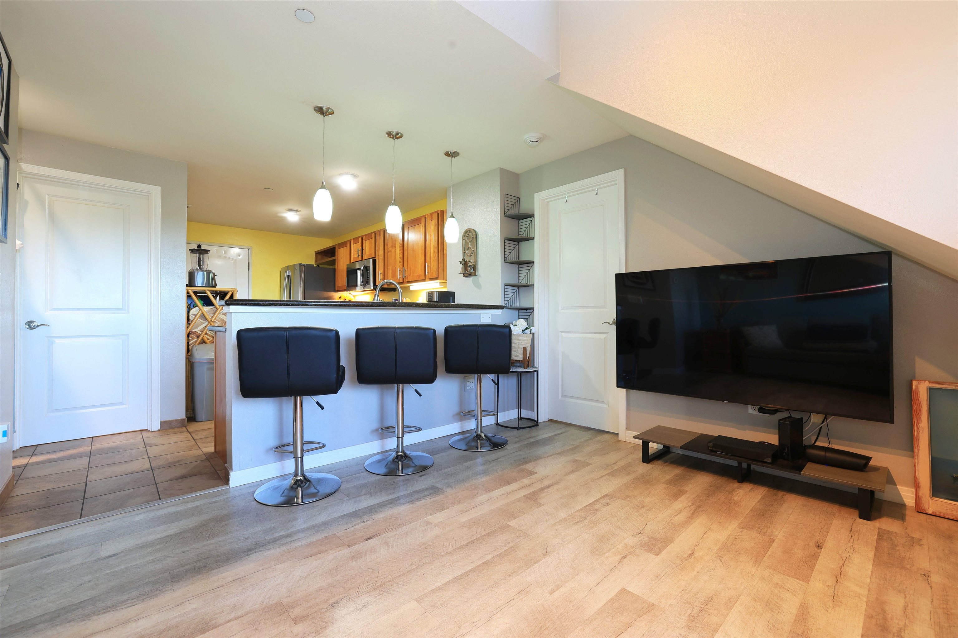 The Breakers condo # D43, Lahaina, Hawaii - photo 4 of 31