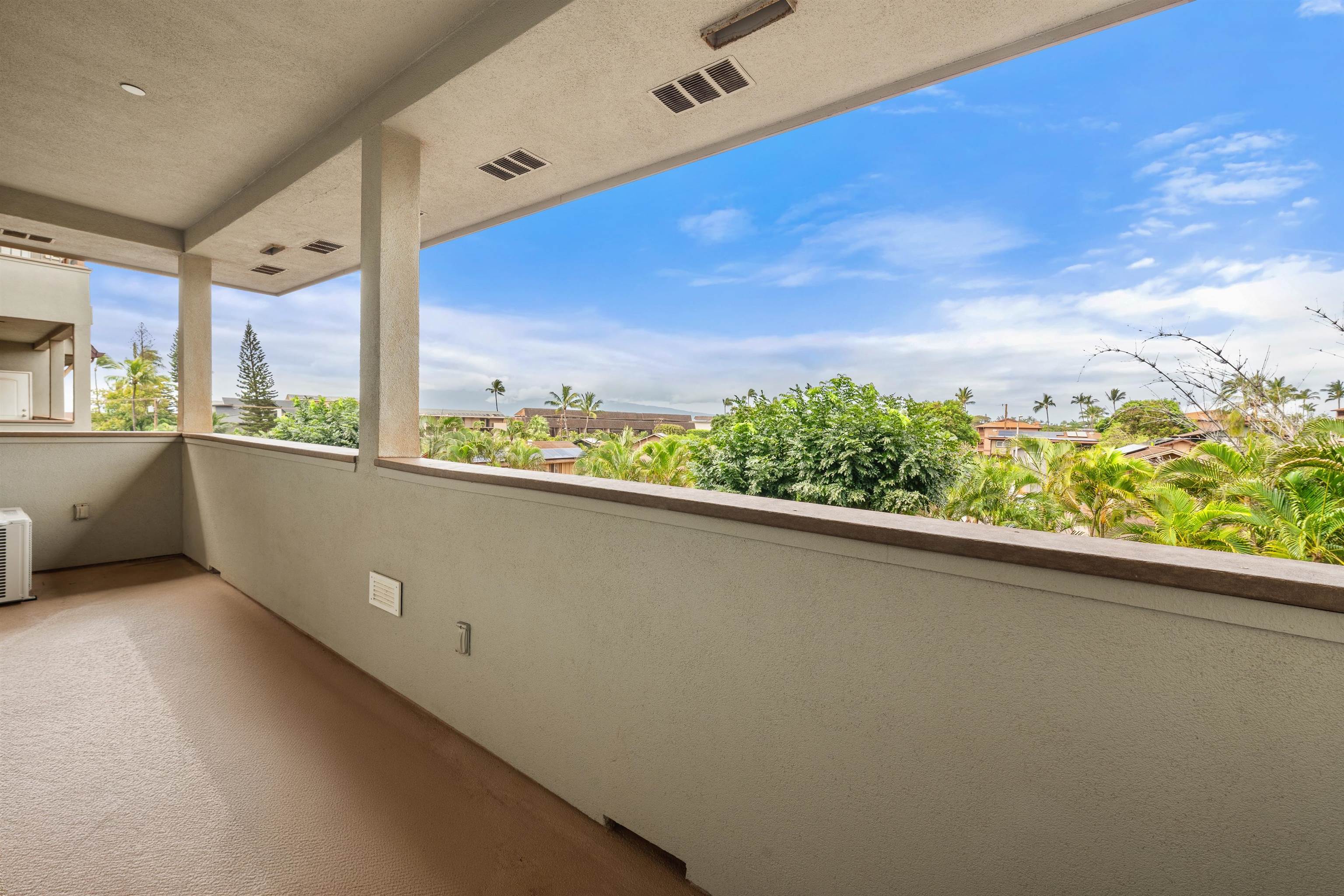 The Breakers condo # E20, Lahaina, Hawaii - photo 12 of 31