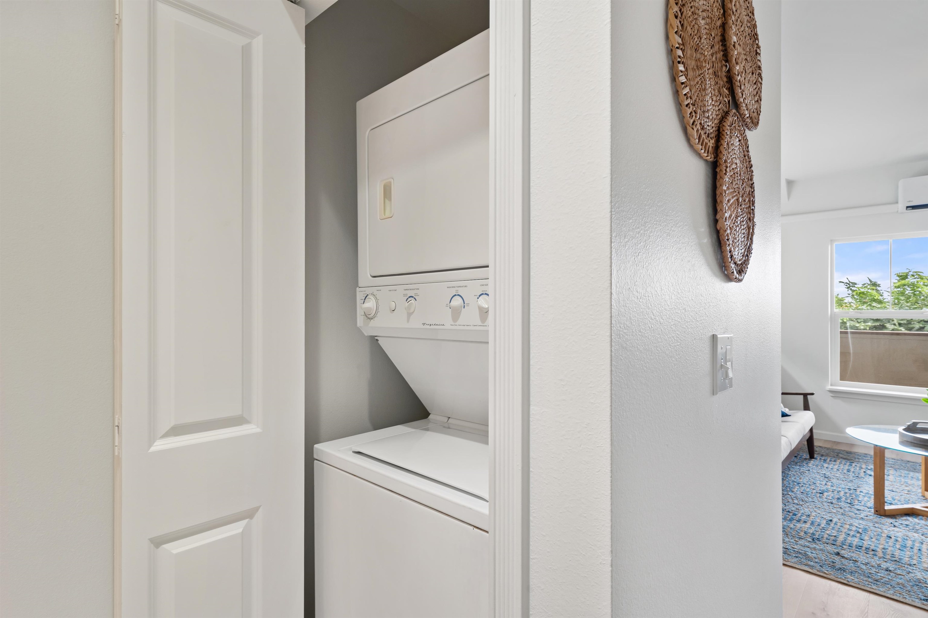 The Breakers condo # E20, Lahaina, Hawaii - photo 20 of 31