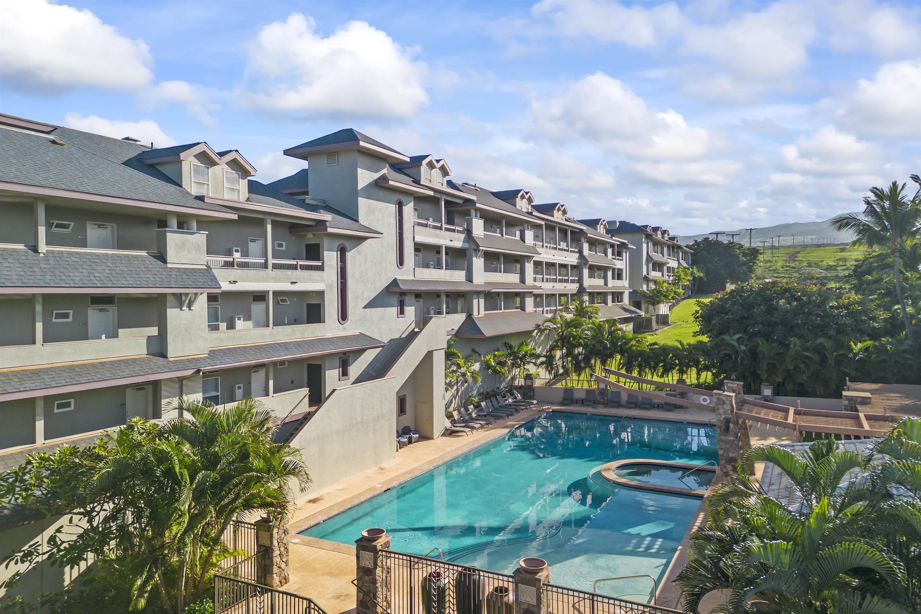 The Breakers condo # E20, Lahaina, Hawaii - photo 3 of 31