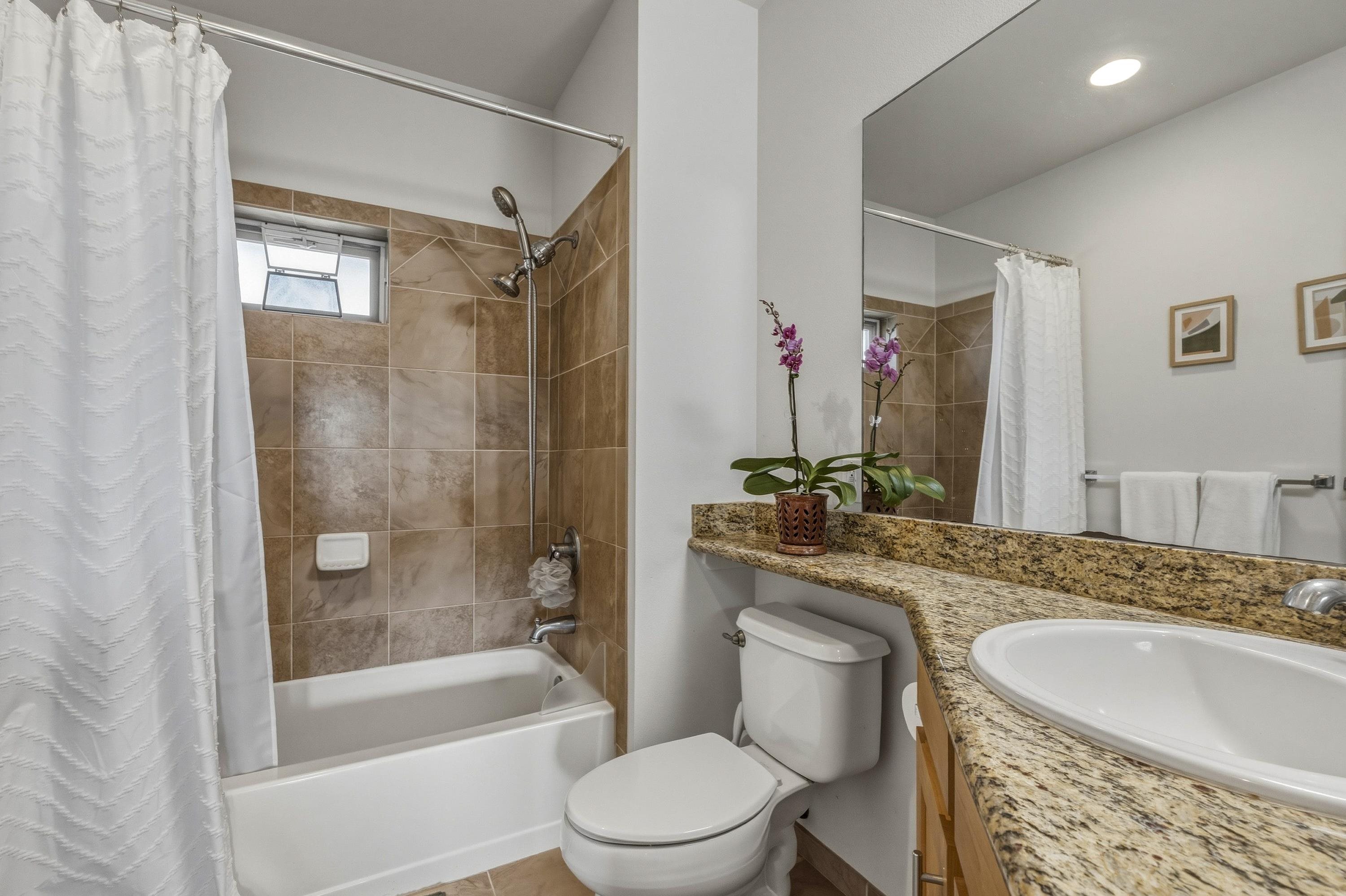 The Breakers condo # E32, Lahaina, Hawaii - photo 25 of 40