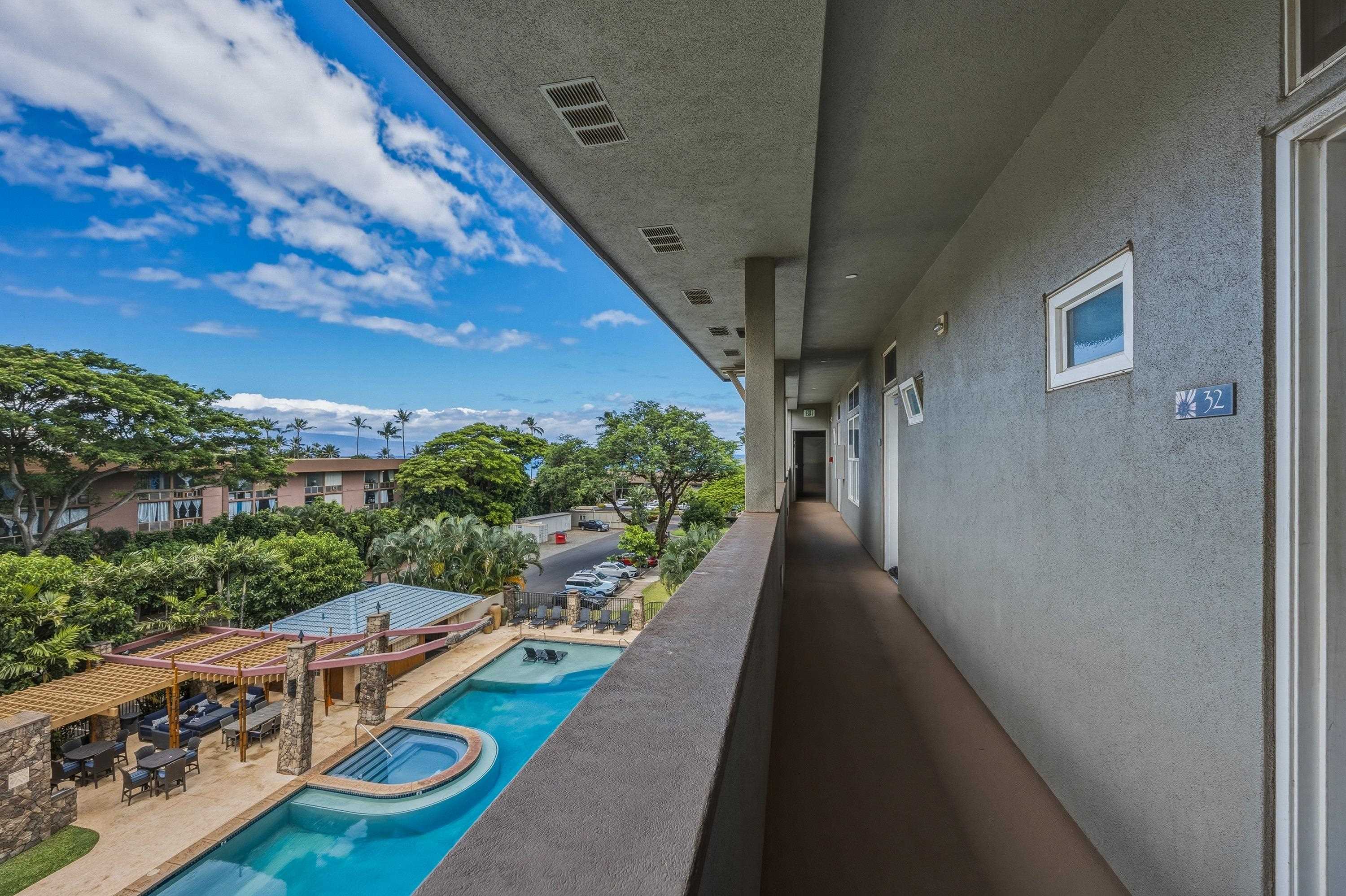 The Breakers condo # E32, Lahaina, Hawaii - photo 4 of 40