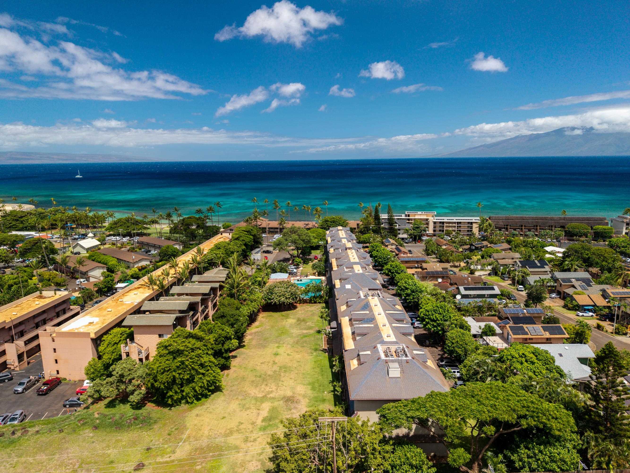 The Breakers condo # E32, Lahaina, Hawaii - photo 37 of 40