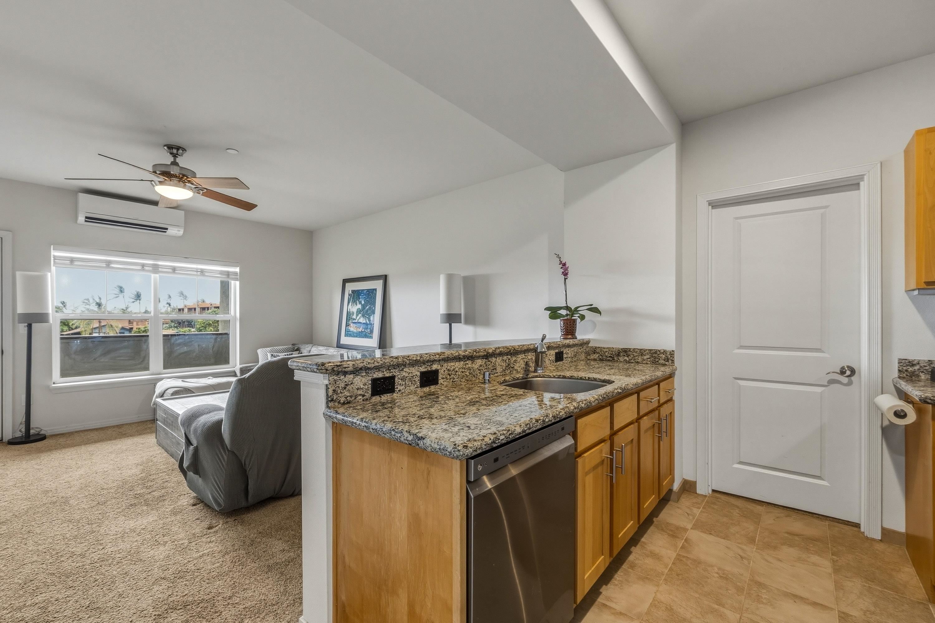 The Breakers condo # E32, Lahaina, Hawaii - photo 10 of 40