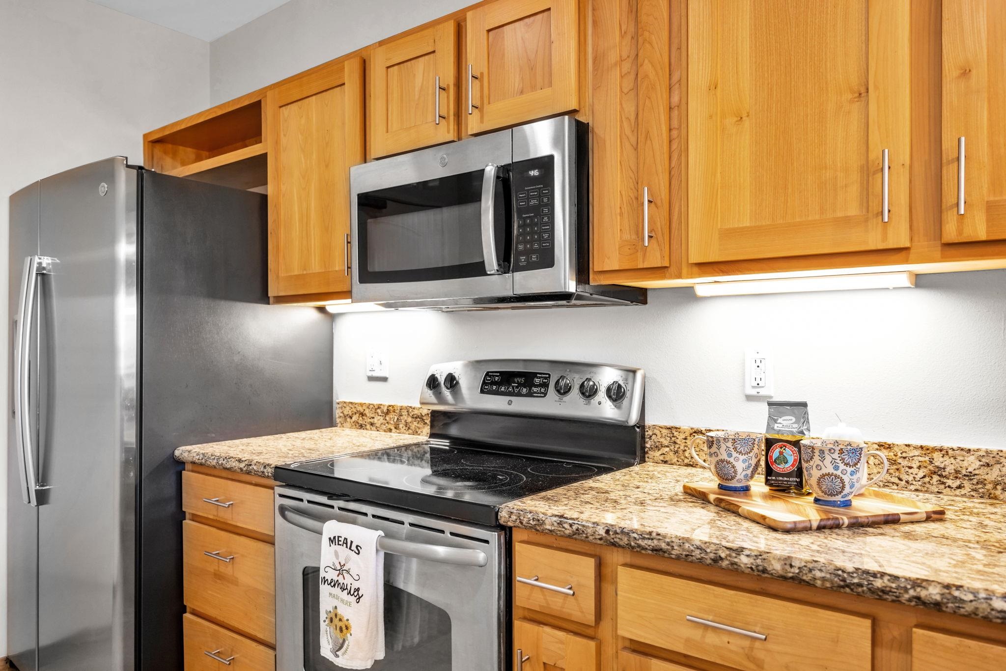 The Breakers condo # E-33, Lahaina, Hawaii - photo 5 of 35