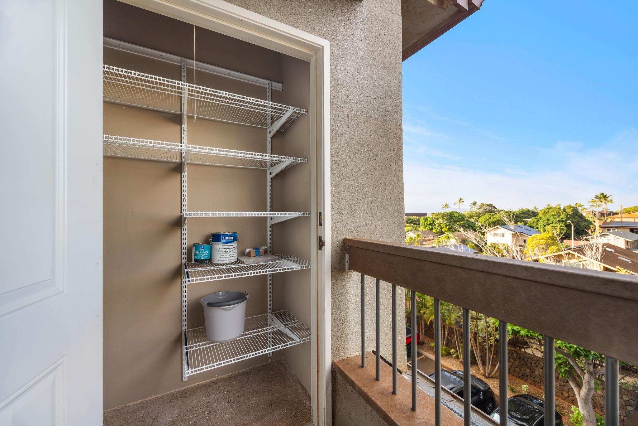 The Breakers condo # E-33, Lahaina, Hawaii - photo 28 of 35