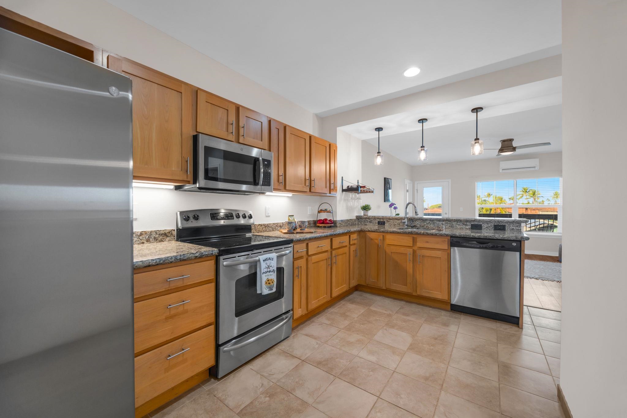 The Breakers condo # E-33, Lahaina, Hawaii - photo 5 of 36