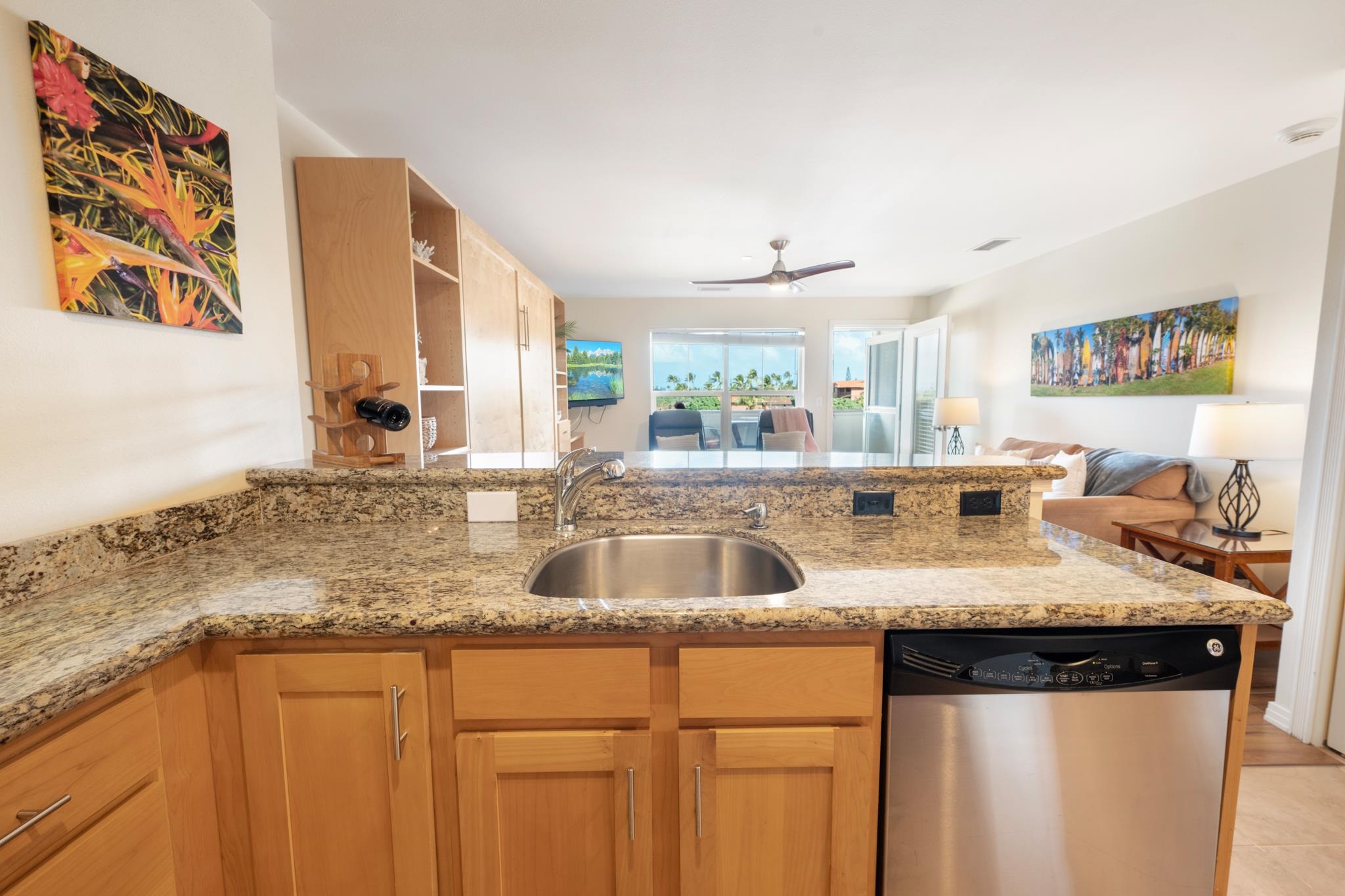 The Breakers condo # E41, Lahaina, Hawaii - photo 20 of 39