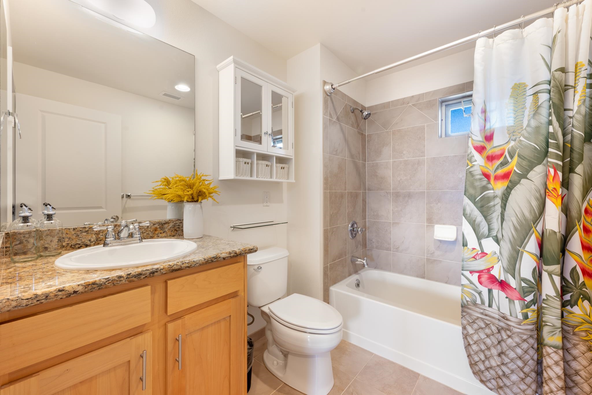 The Breakers condo # E41, Lahaina, Hawaii - photo 22 of 39