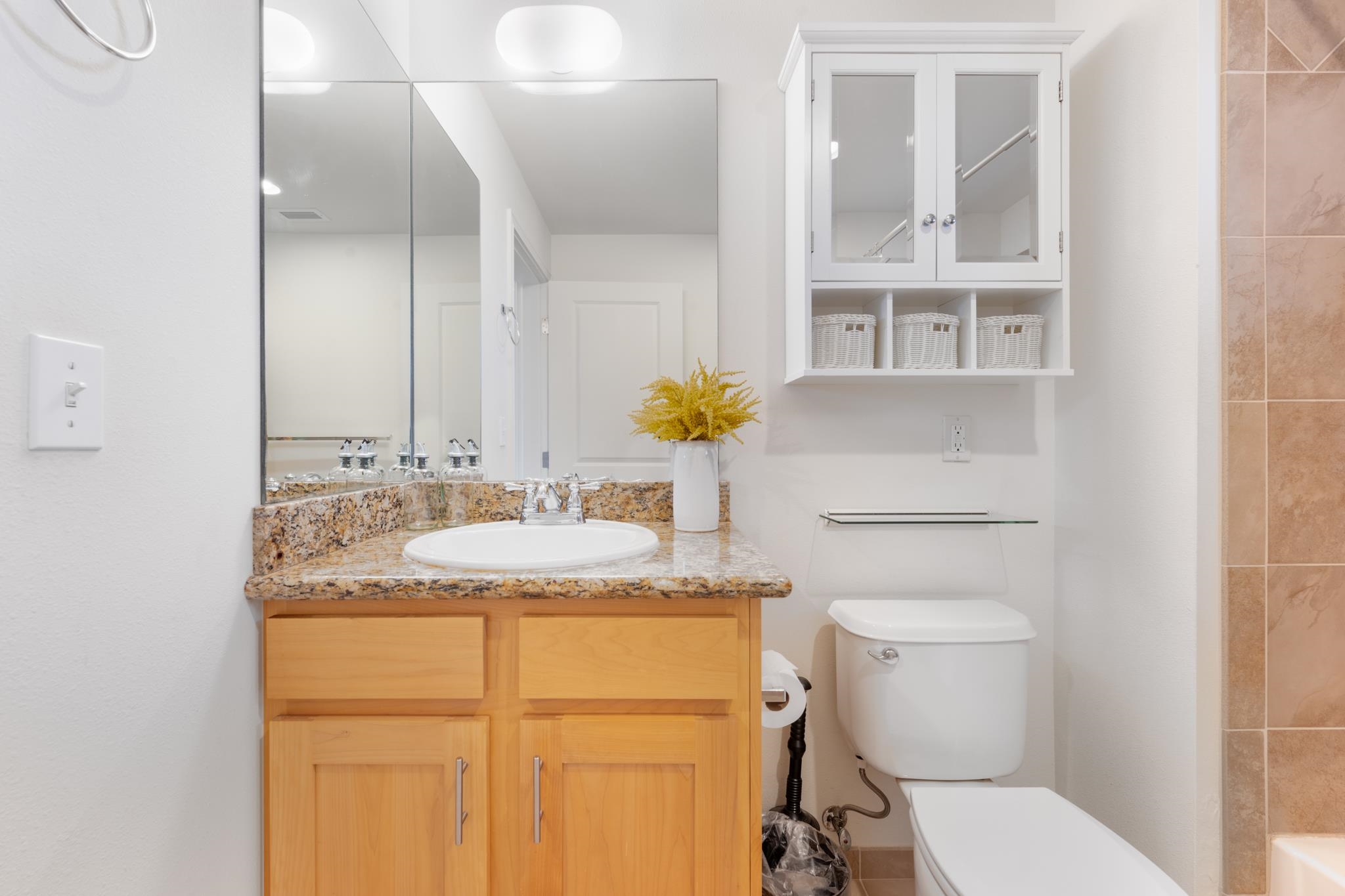 The Breakers condo # E41, Lahaina, Hawaii - photo 25 of 39