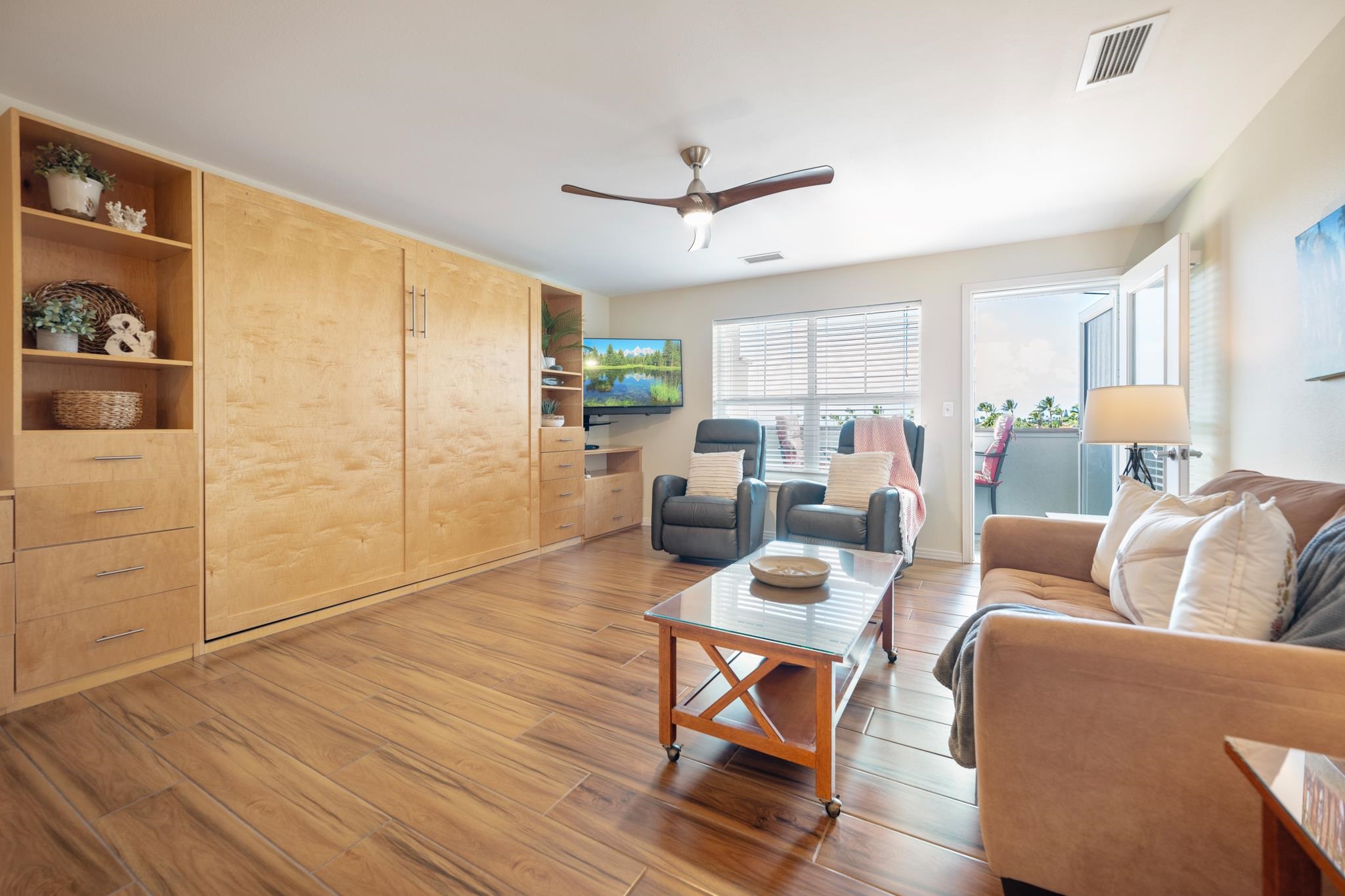The Breakers condo # E41, Lahaina, Hawaii - photo 4 of 39