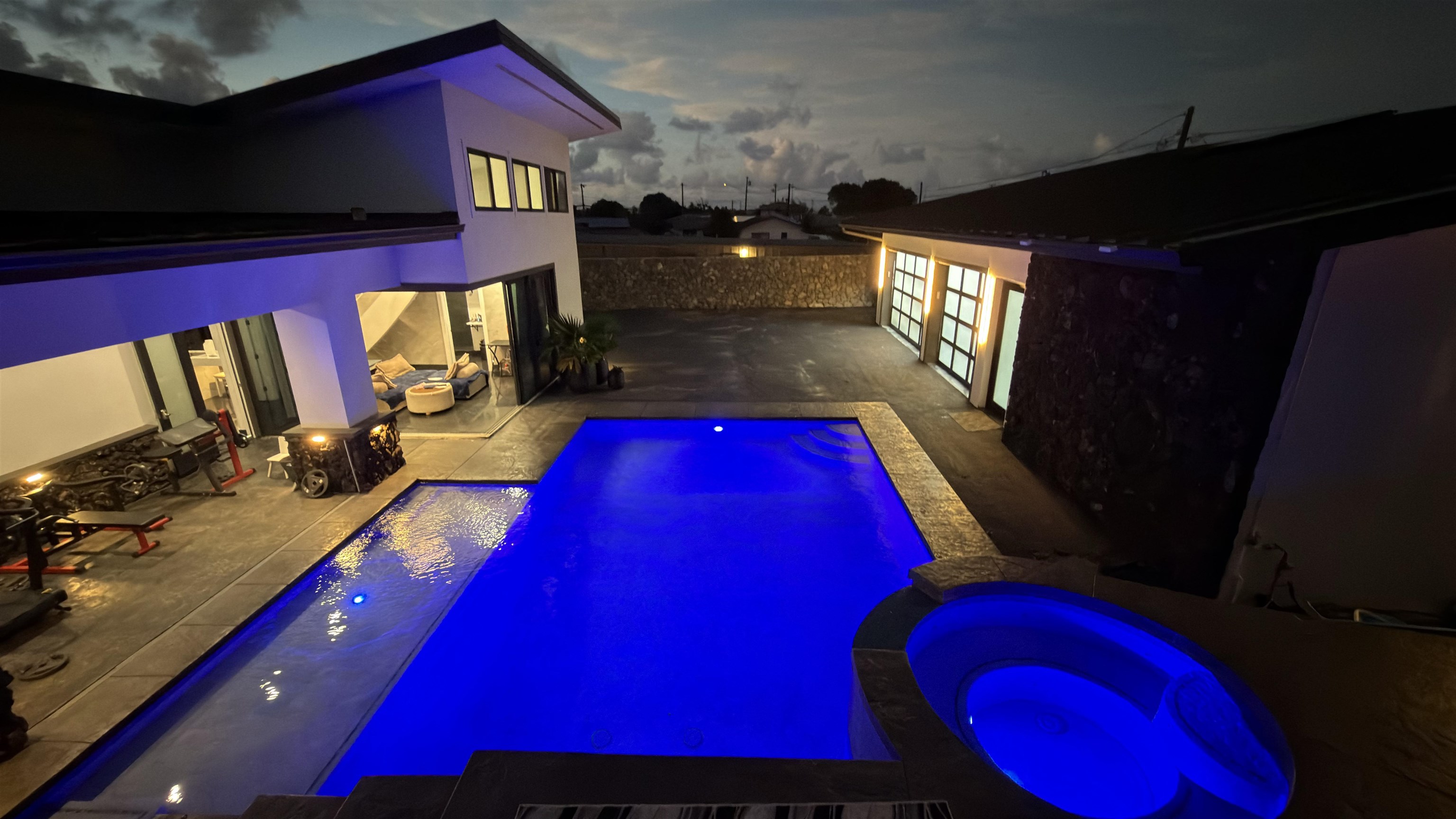 371  Lono Ave , Kahului home - photo 4 of 12