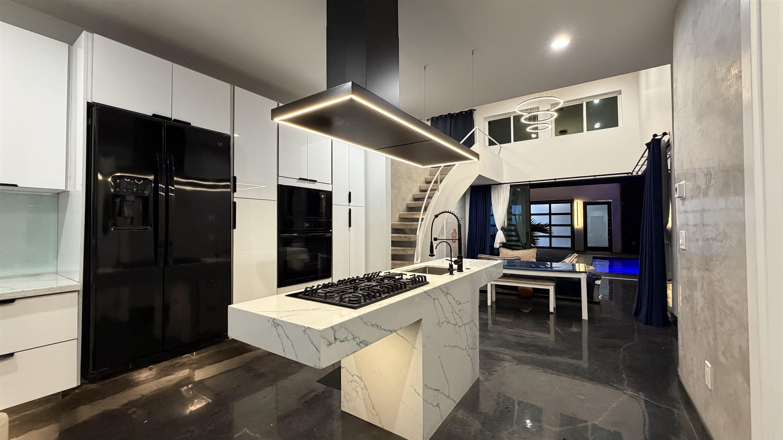 371  Lono Ave , Kahului home - photo 7 of 12