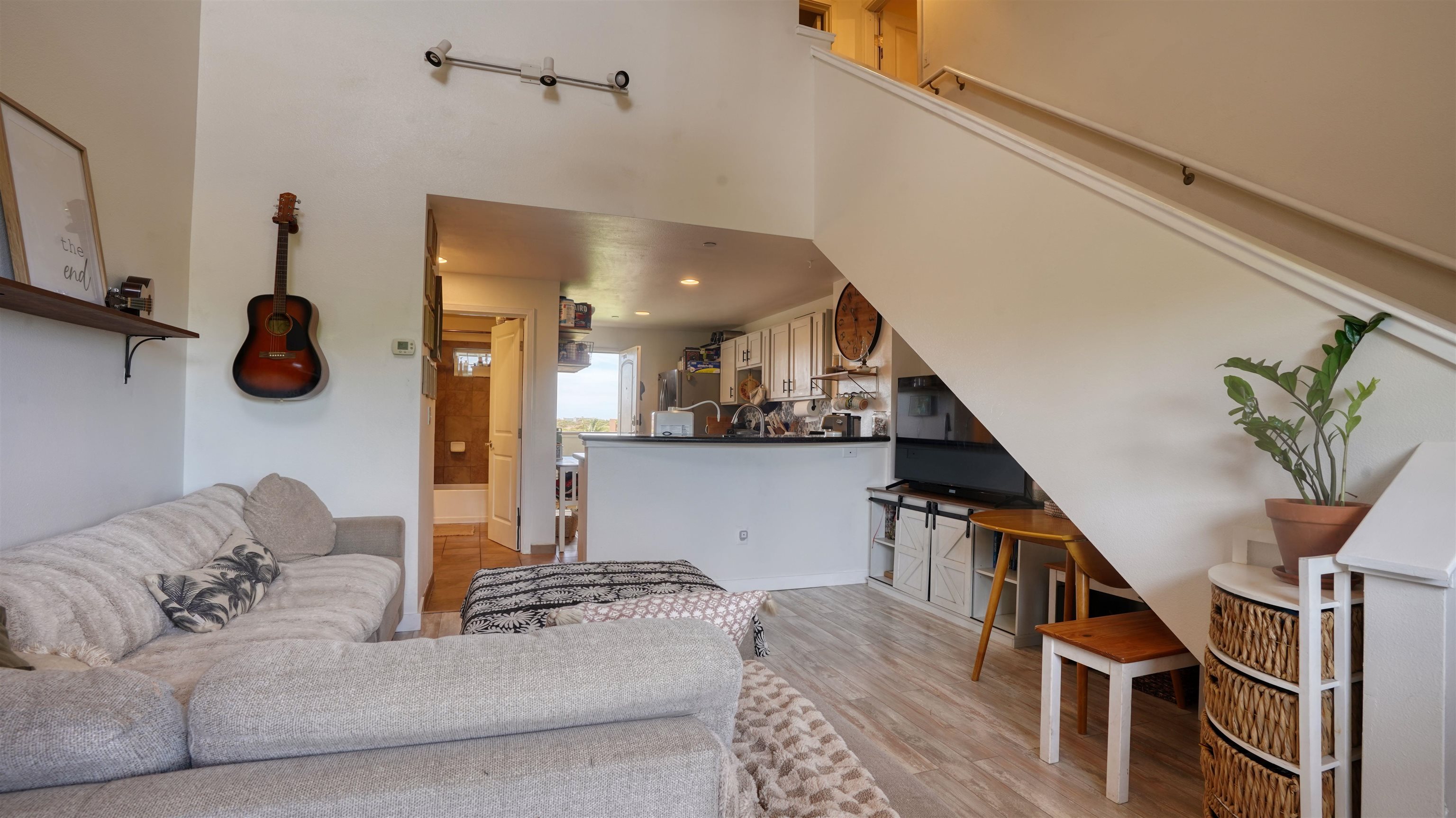 The Breakers condo # F44, Lahaina, Hawaii - photo 3 of 41