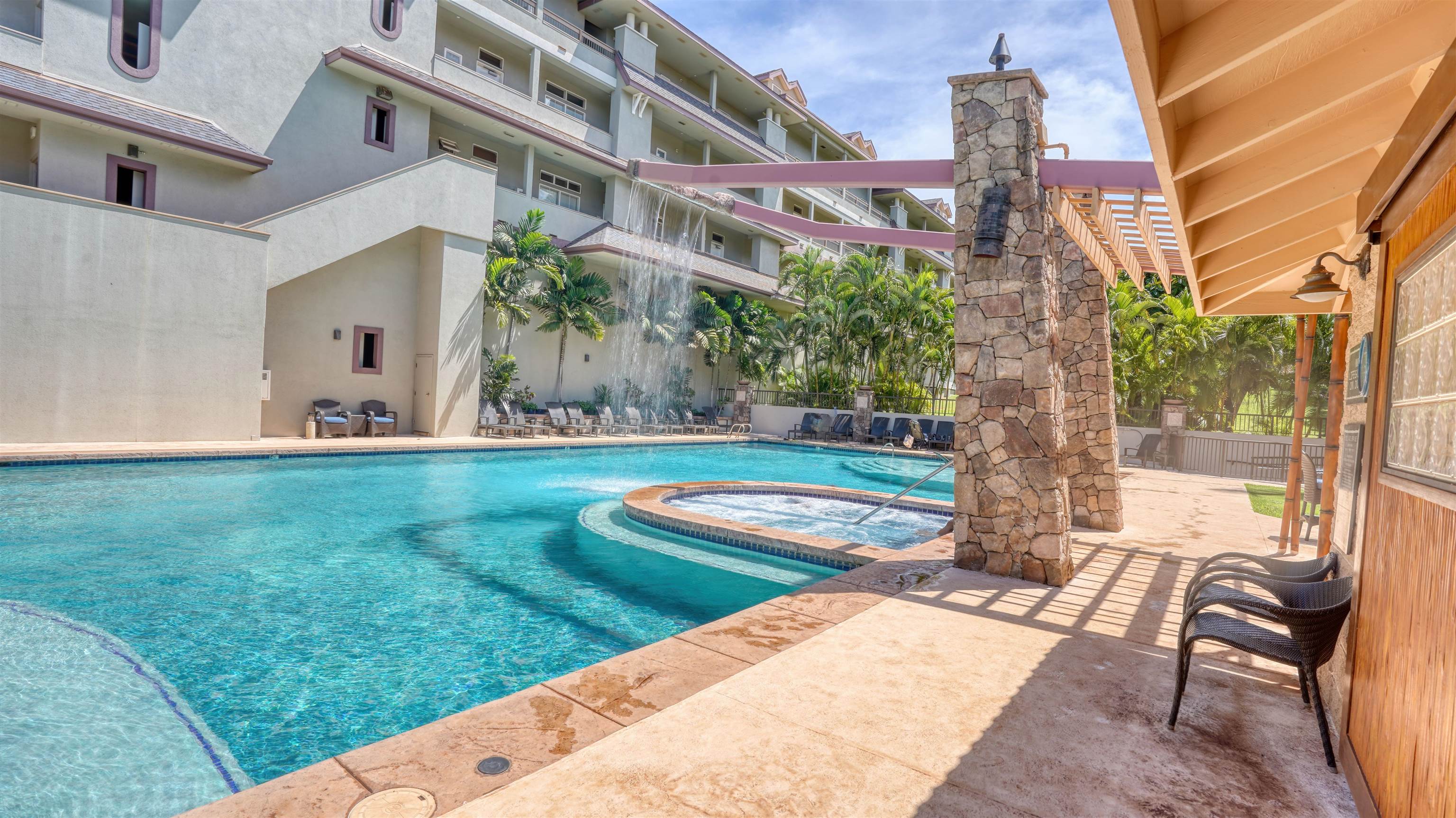 The Breakers condo # F44, Lahaina, Hawaii - photo 2 of 39