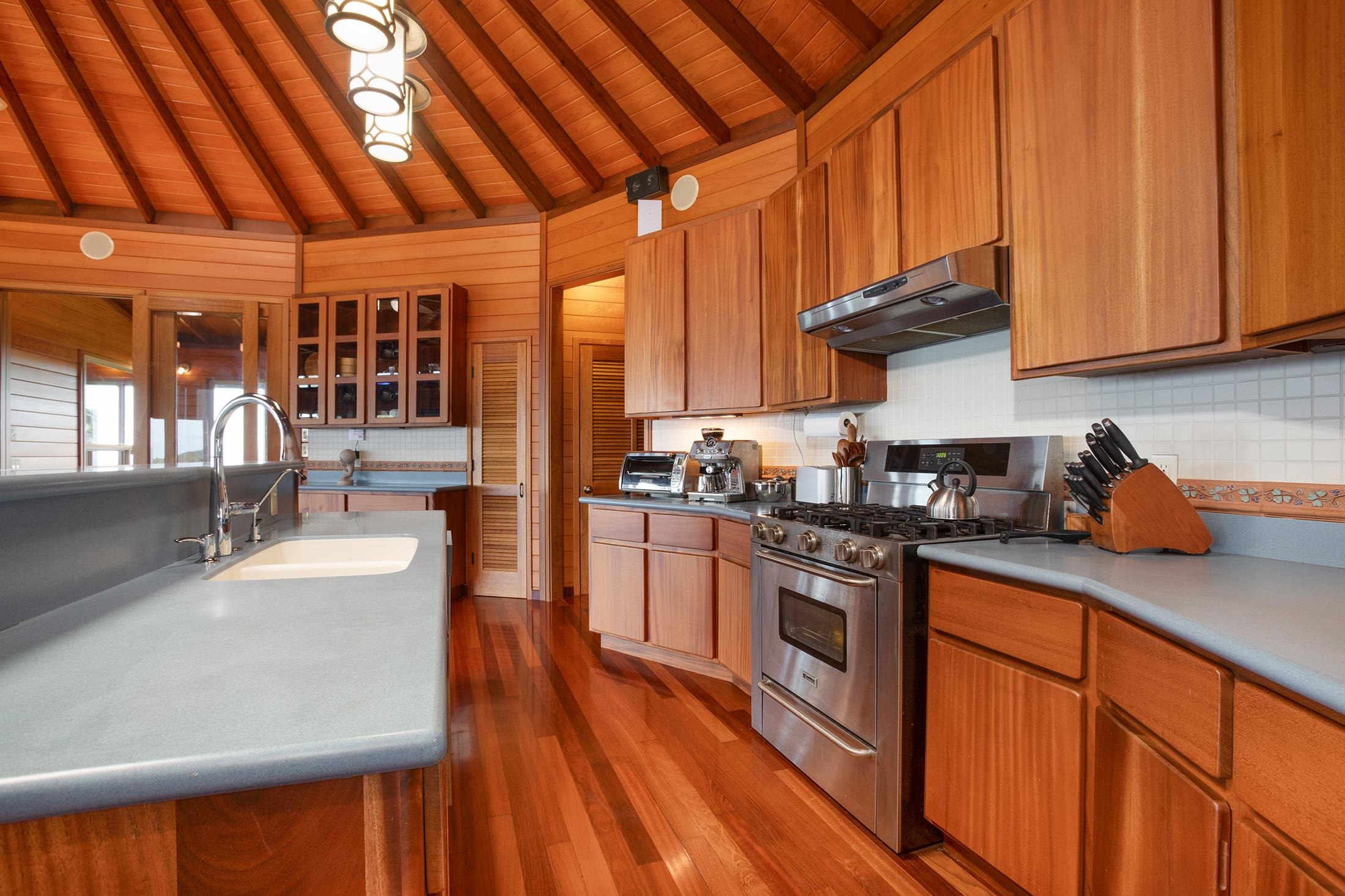 37 & 213  Kapia Rd , Hana home - photo 10 of 50