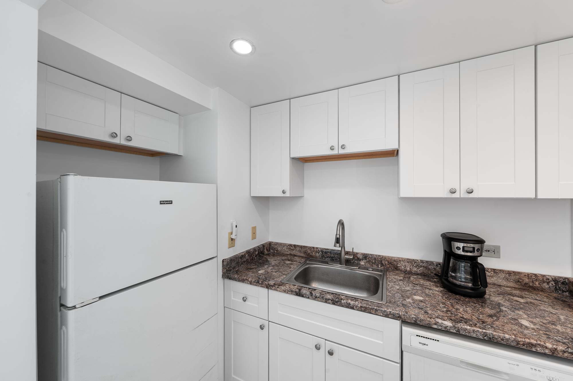 Nohonani condo # 104, Lahaina, Hawaii - photo 8 of 30