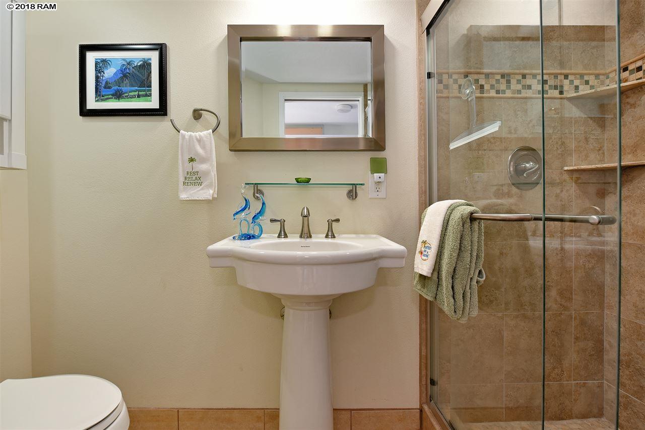 Nohonani condo # 401, Lahaina, Hawaii - photo 18 of 30