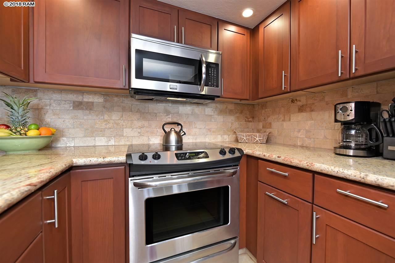 Nohonani condo # 401, Lahaina, Hawaii - photo 7 of 30